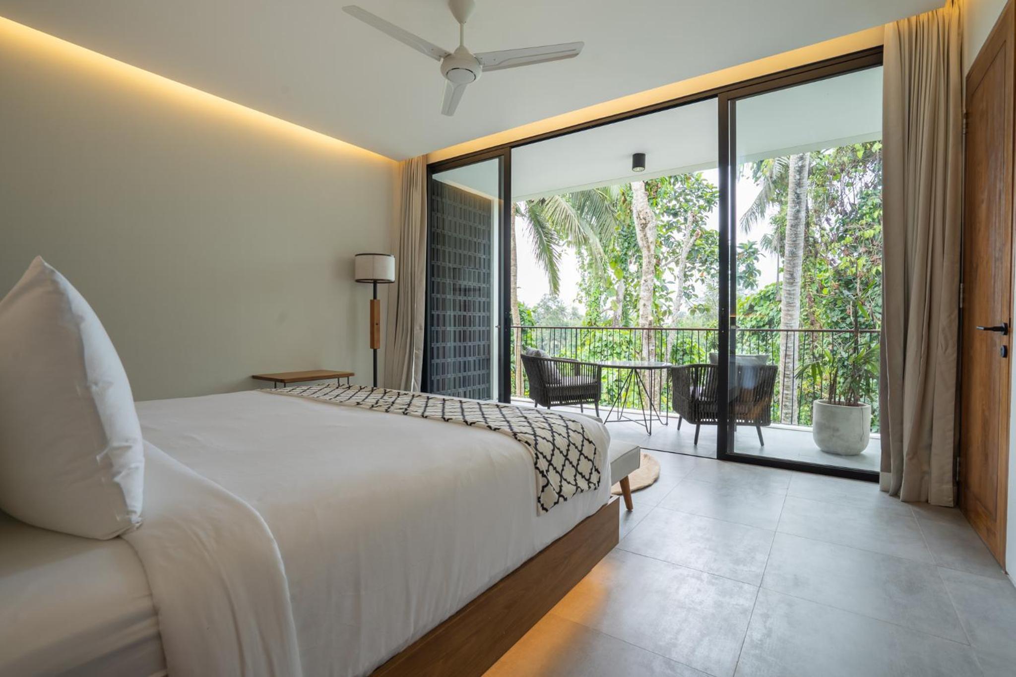 One-Bedroom Serenity Villa with Jacuzzi