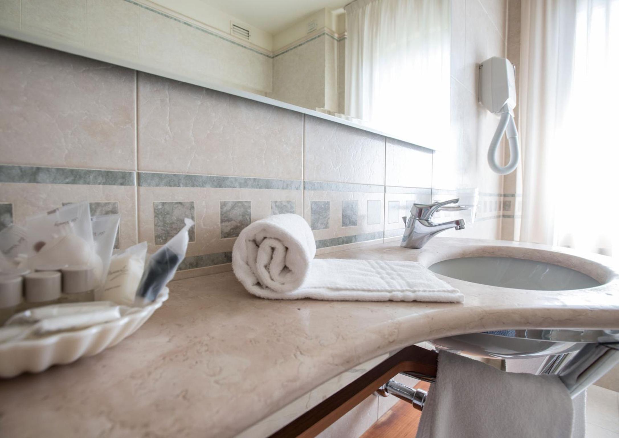 Family Junior Suite - Photo 4