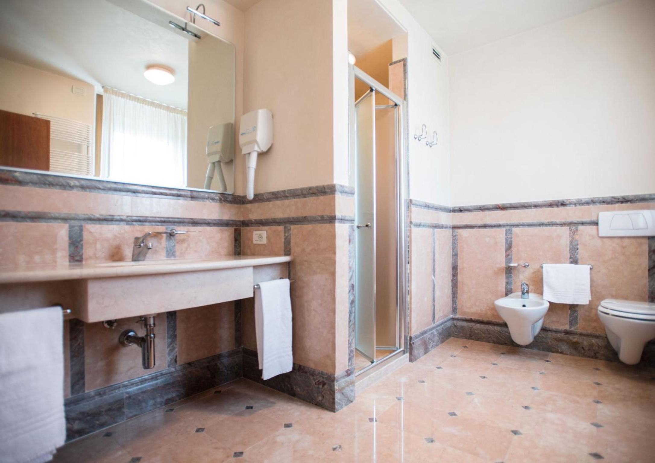 Junior Suite - Photo 9