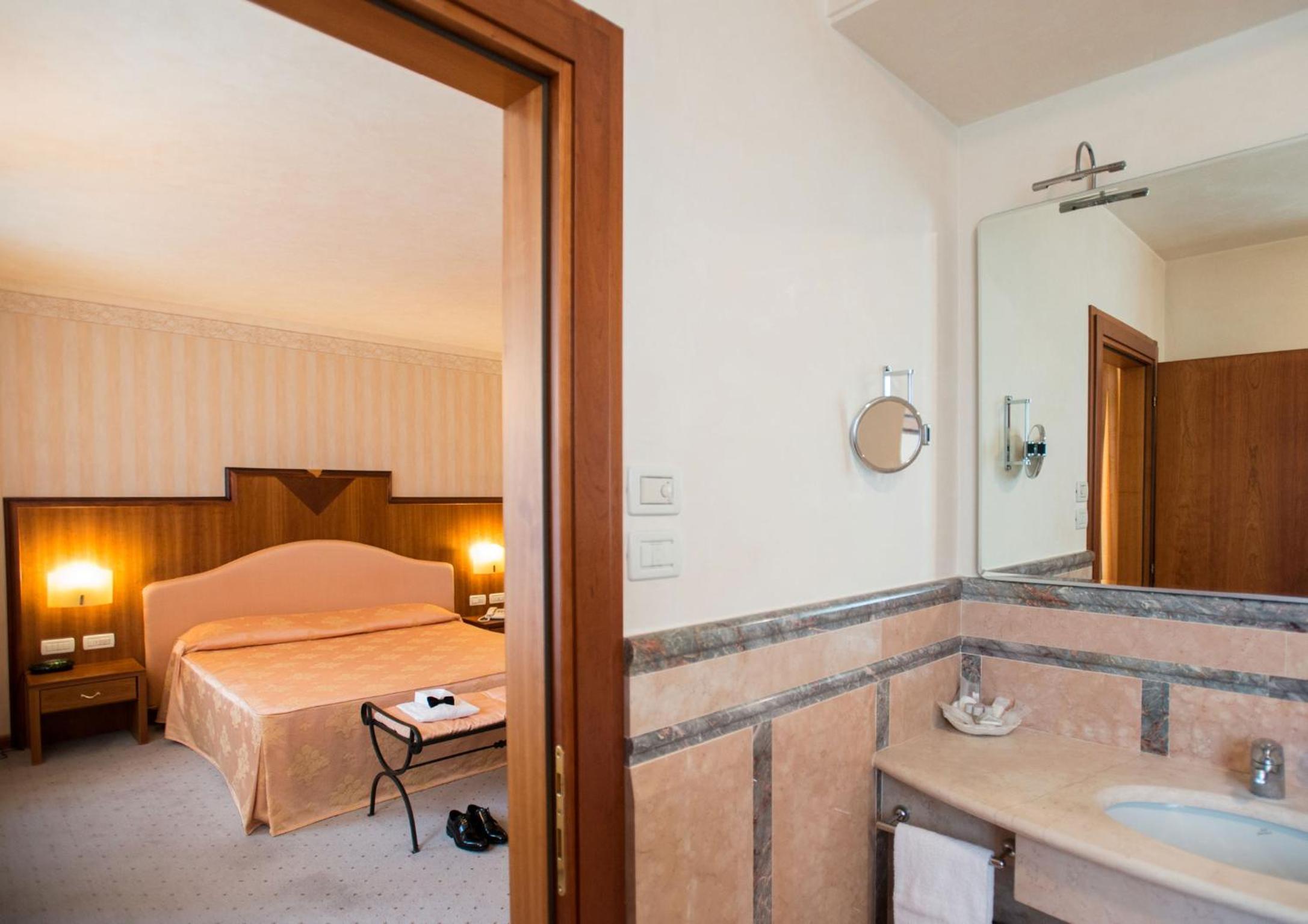 Junior Suite - Photo 6