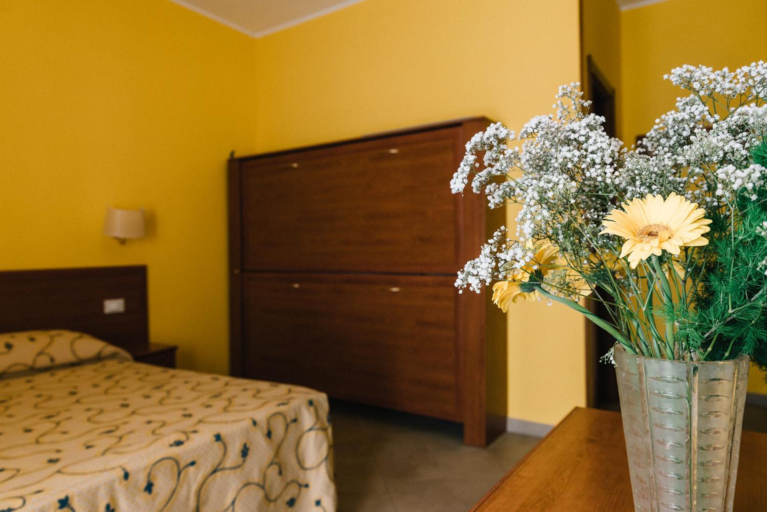 Standard Quadruple Room - Photo 15