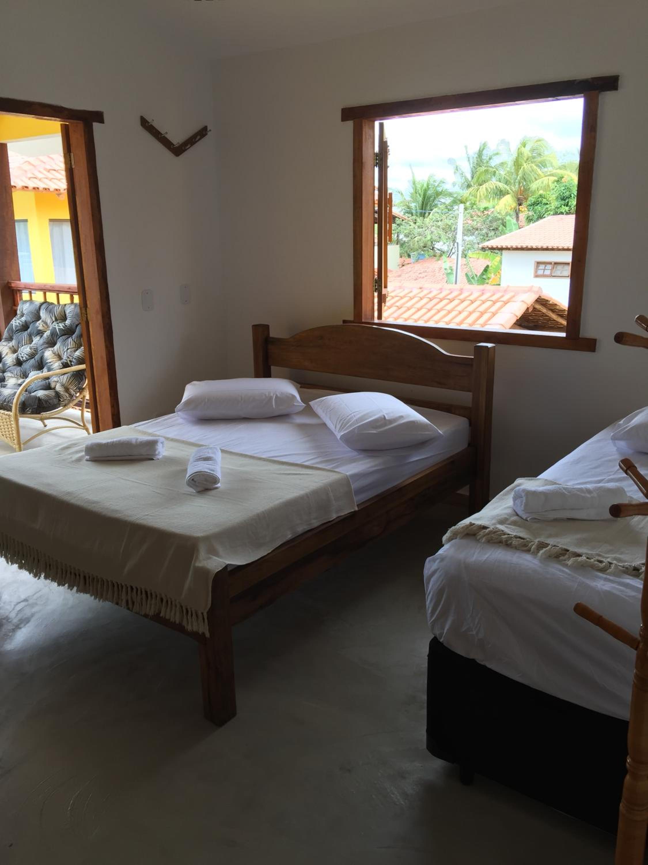 Double Room with Balcony - Photo 8