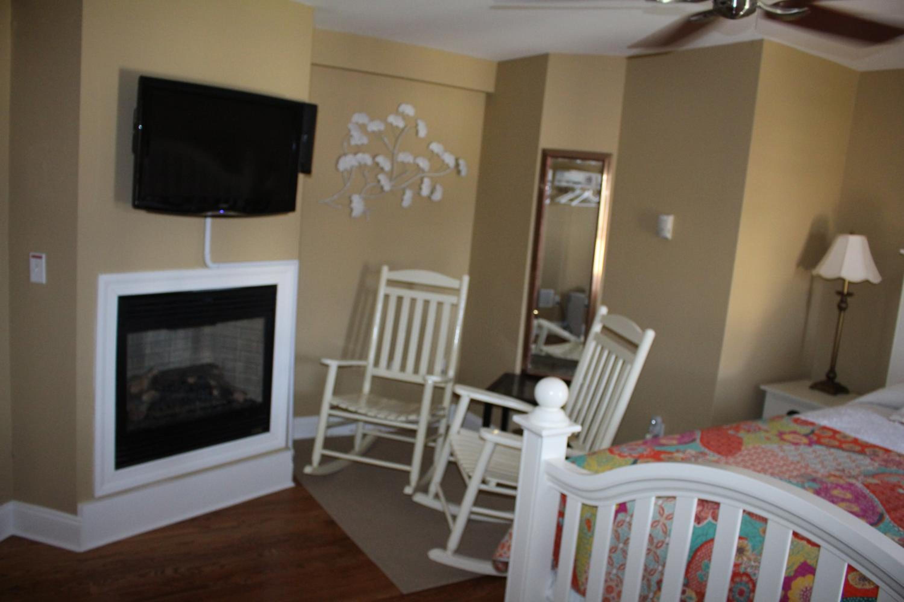Queen Room photo 3