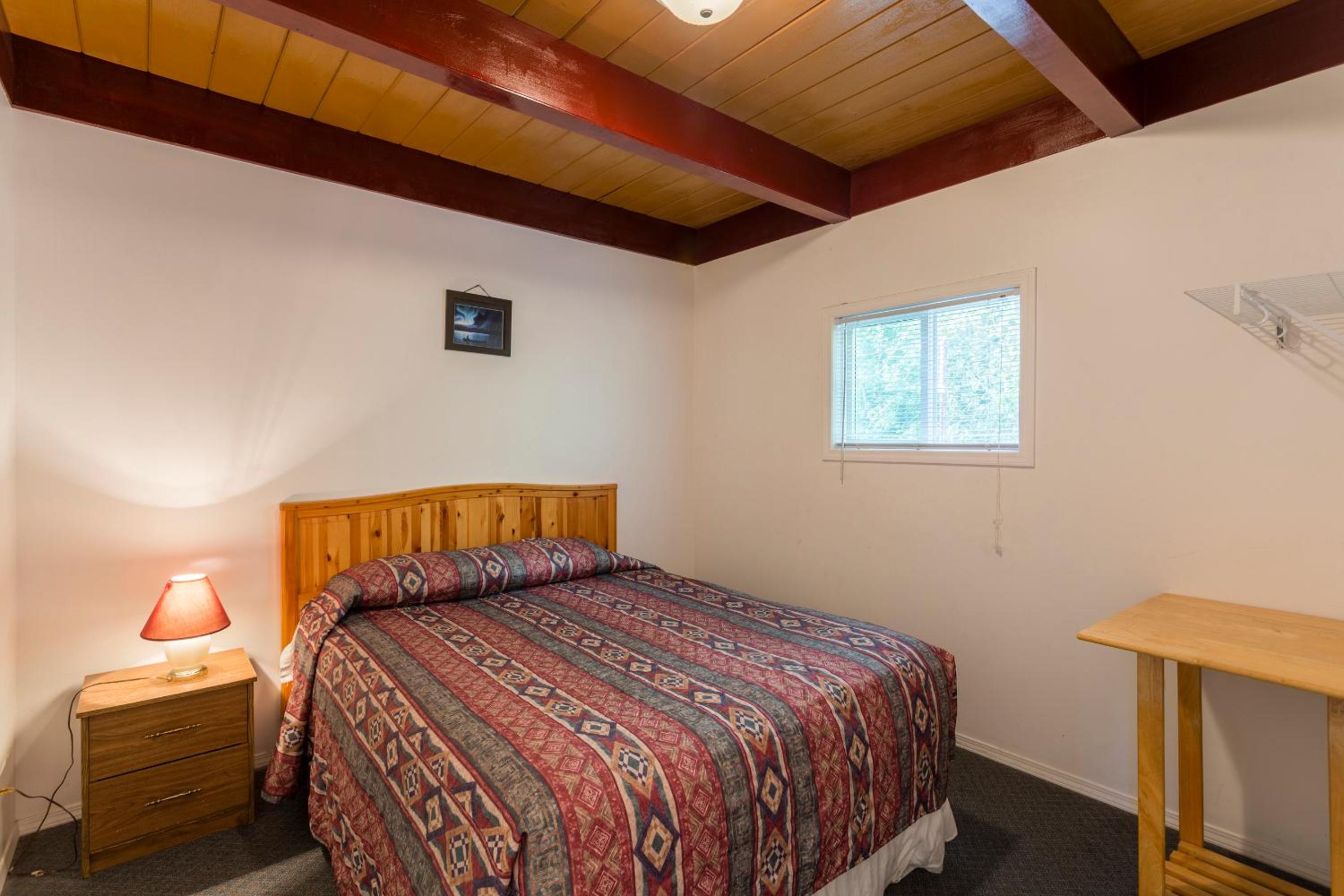 Queen Room with Two Queen Beds and Kitchen photo 3