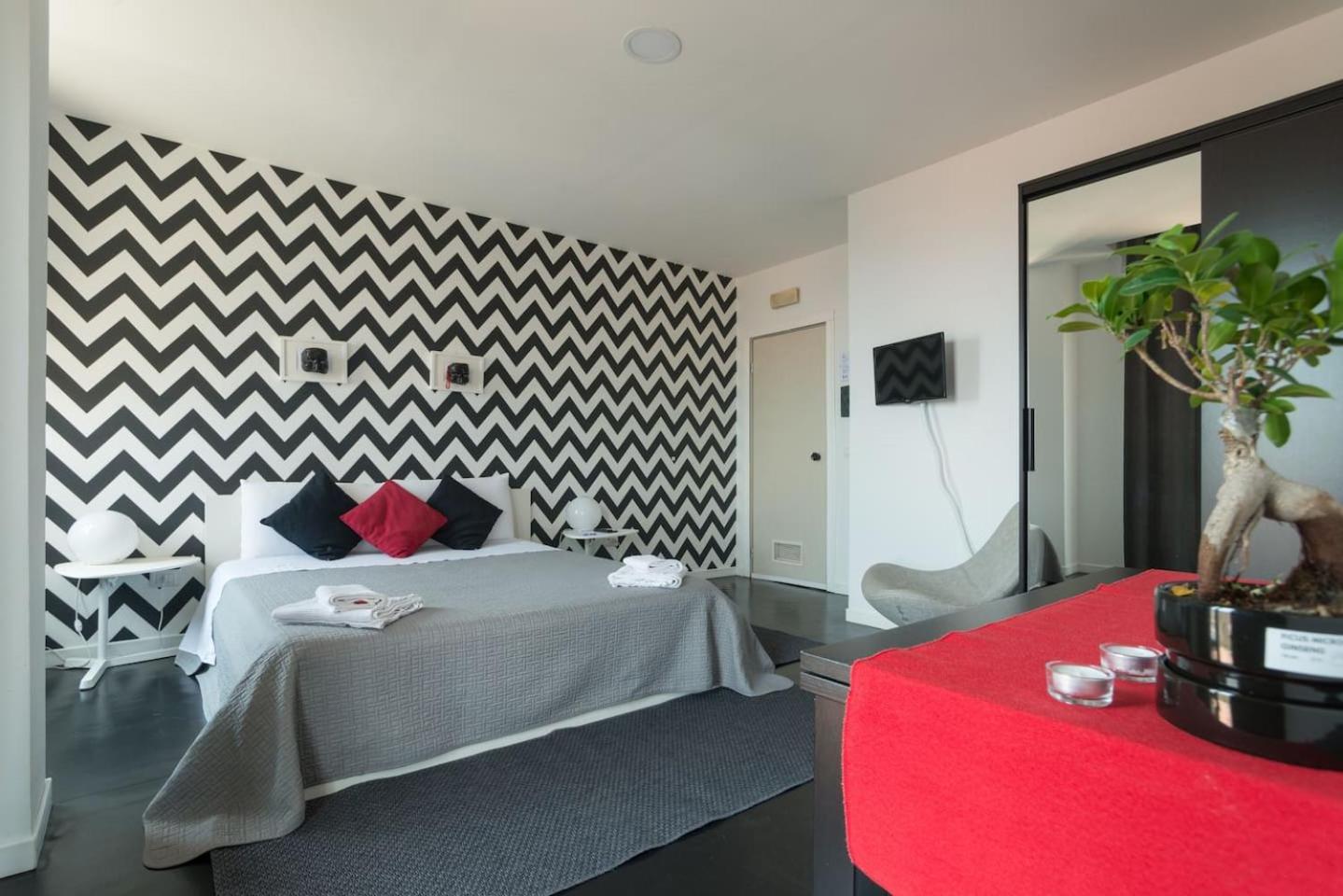 Studio Apartment with Sea View