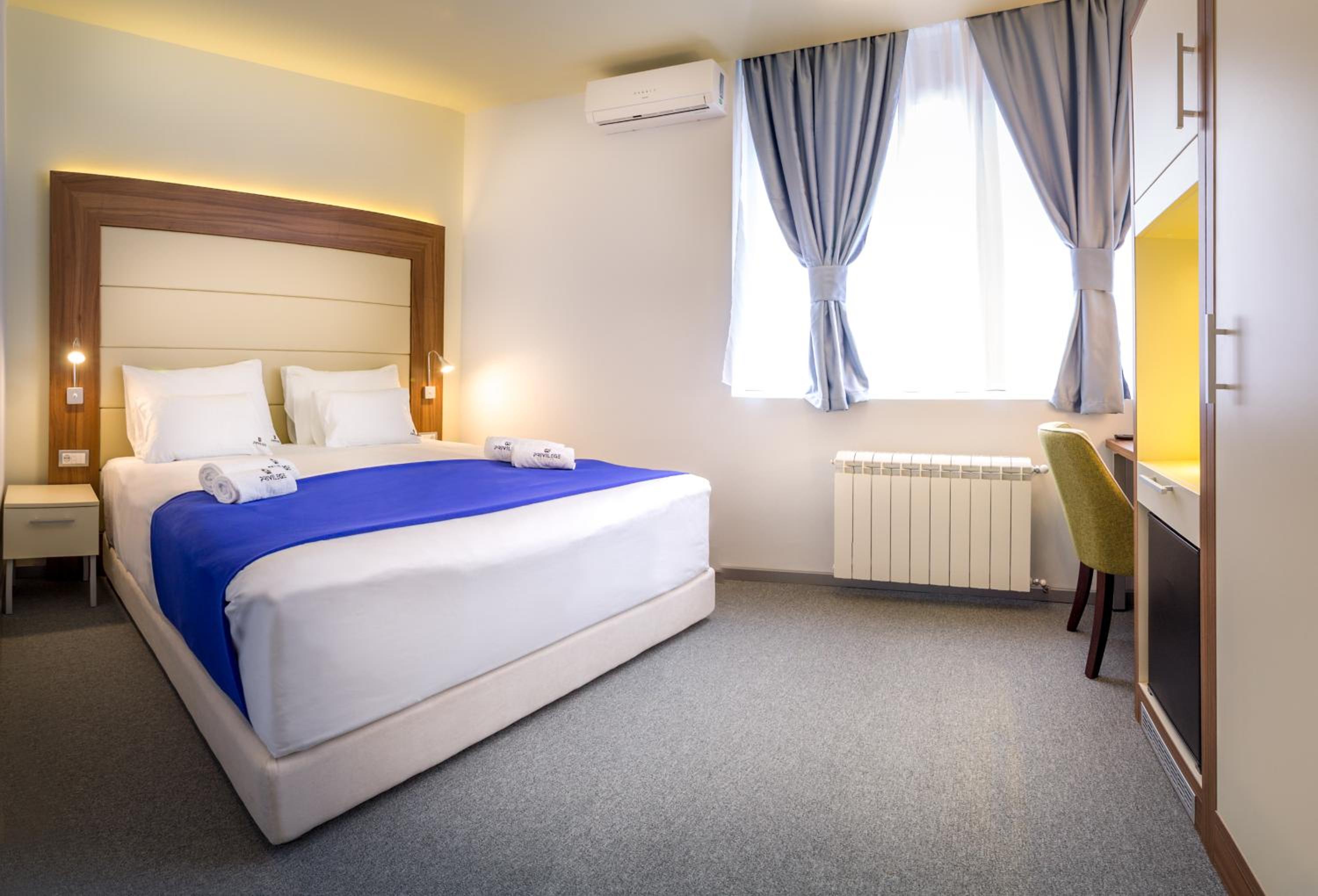 Special Offer: Double/Twin Room with Round Airport Transfer