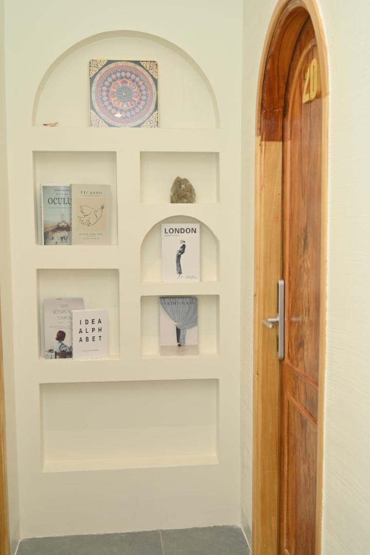 Standard Queen Room photo 2