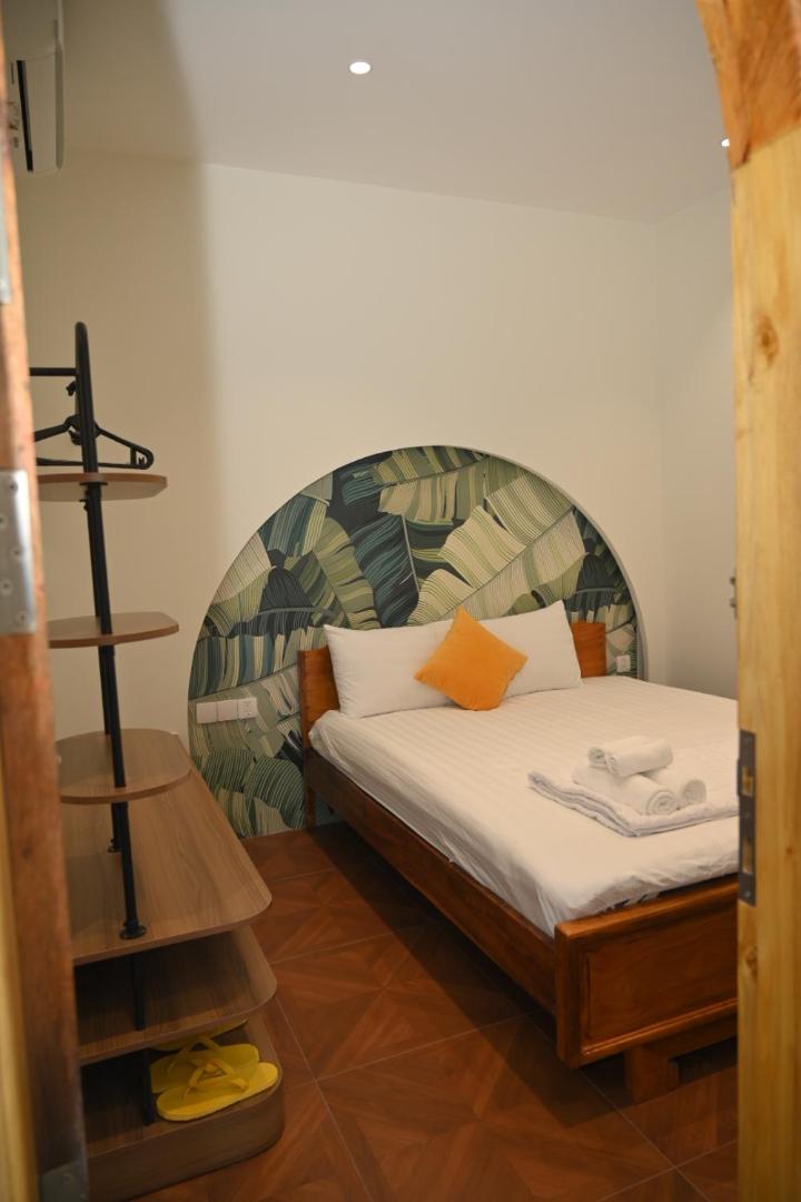 Standard Queen Room photo 3