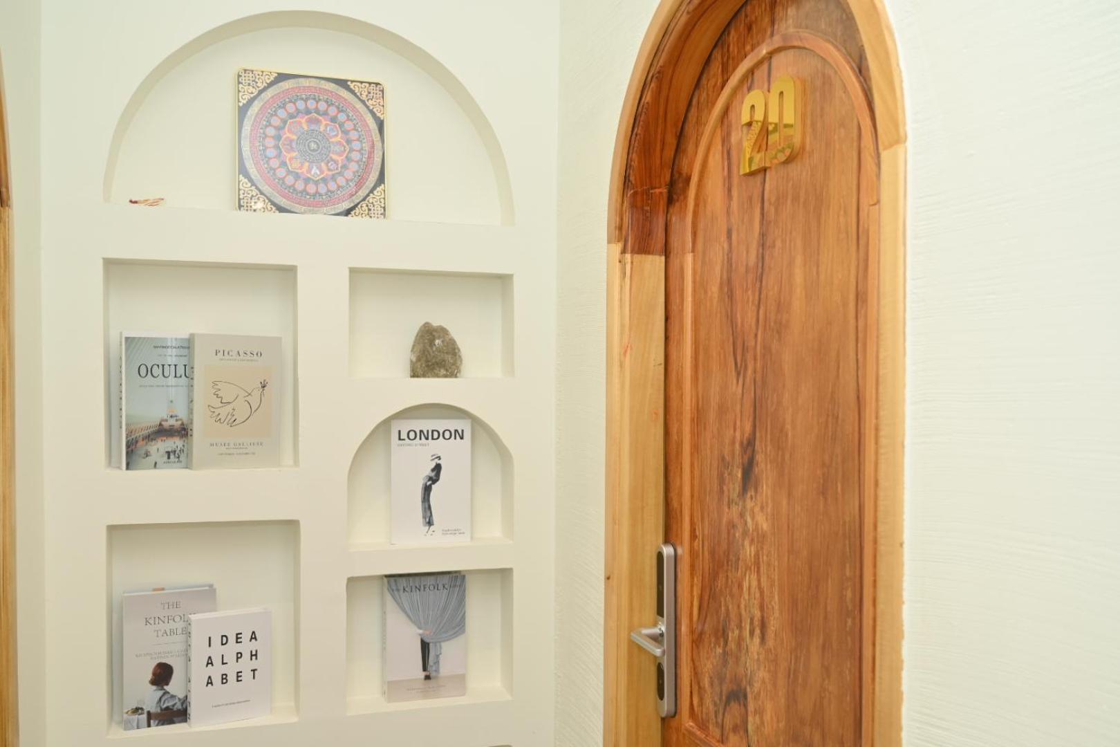 Queen Room - Photo 8