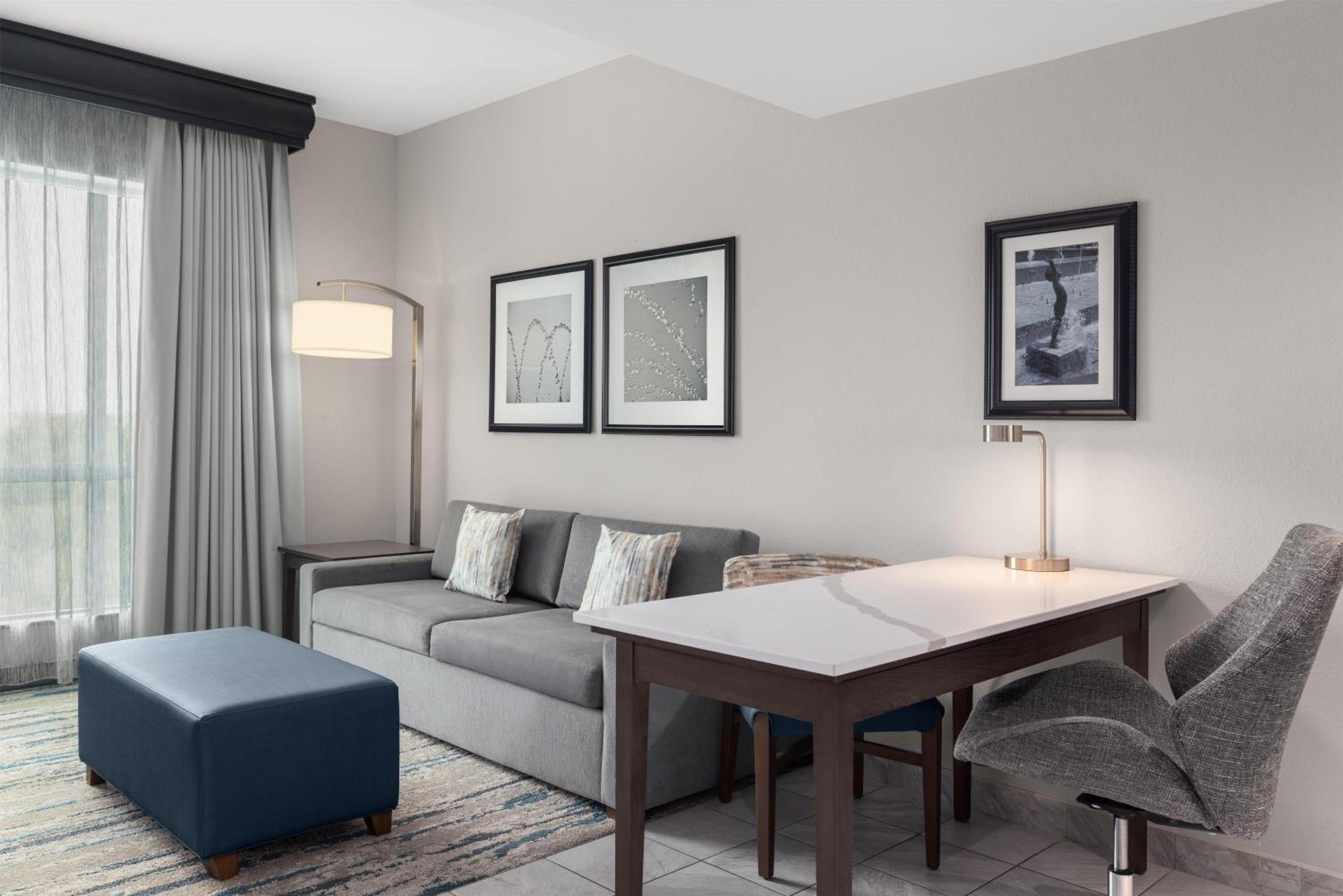 King Suite with Roll-in Shower - Mobility Access