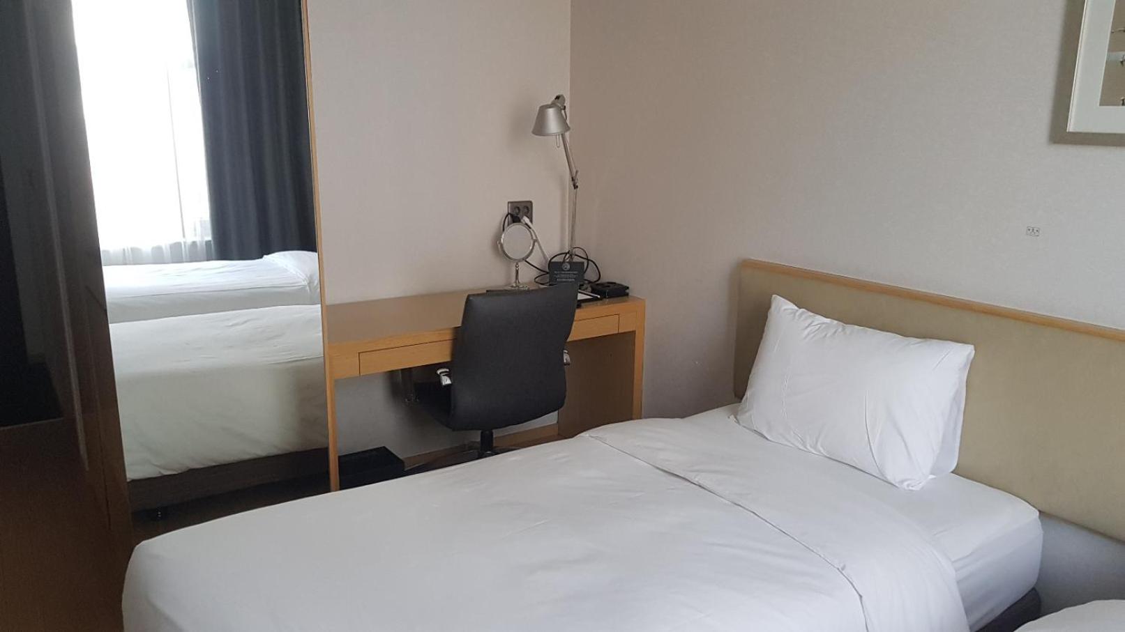 Ondol Twin (2 Single Beds, No Carpet) photo 3