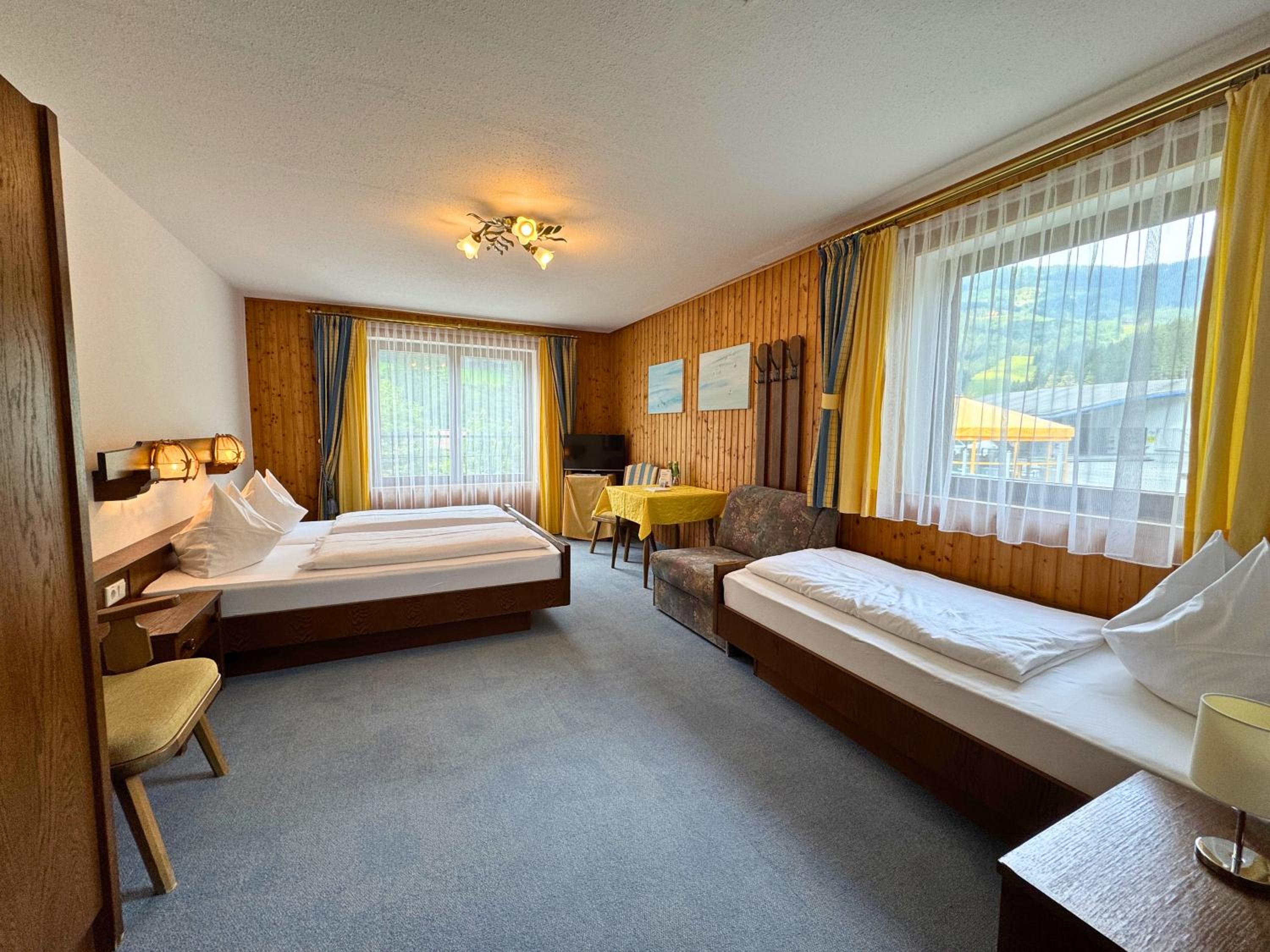 Triple Room