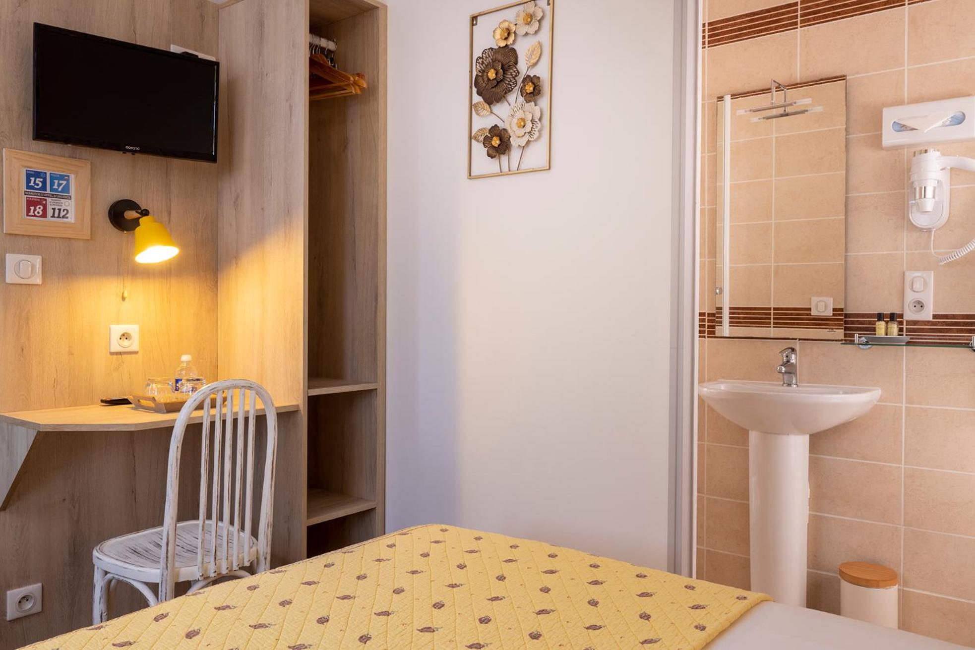 Double Room photo 2