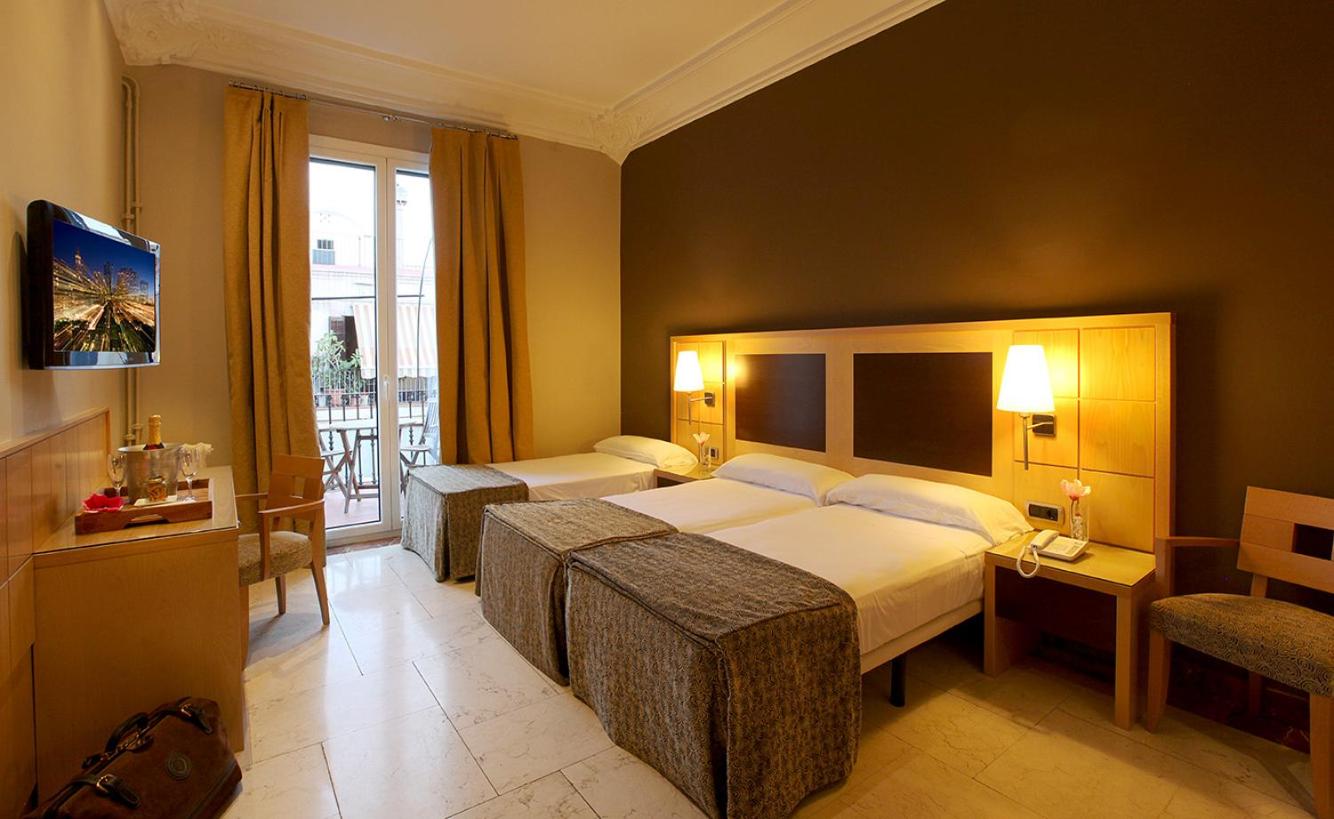 Triple Room with Terrace photo 3