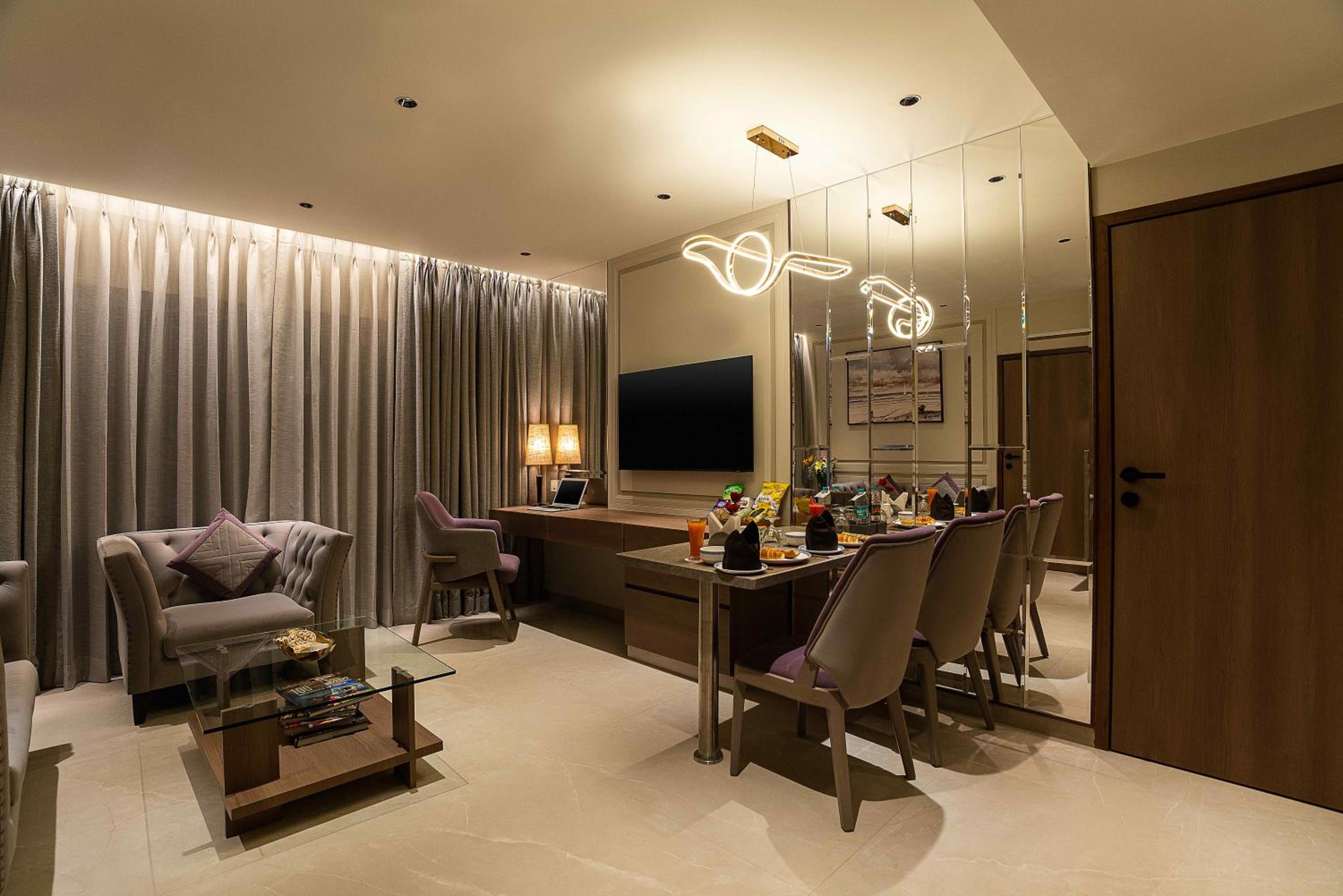 Platinum 1 BHK Apartment - Photo 7
