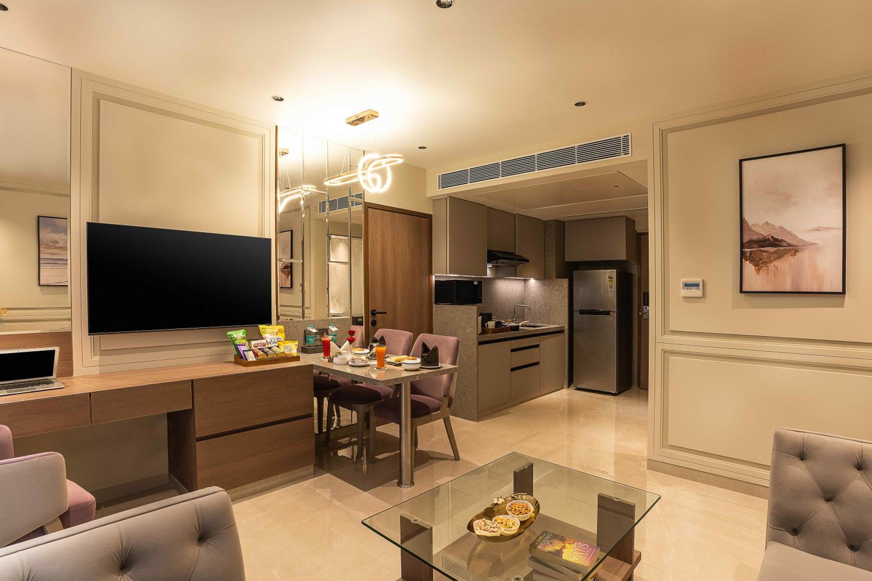 Platinum 1 BHK Apartment - Photo 10