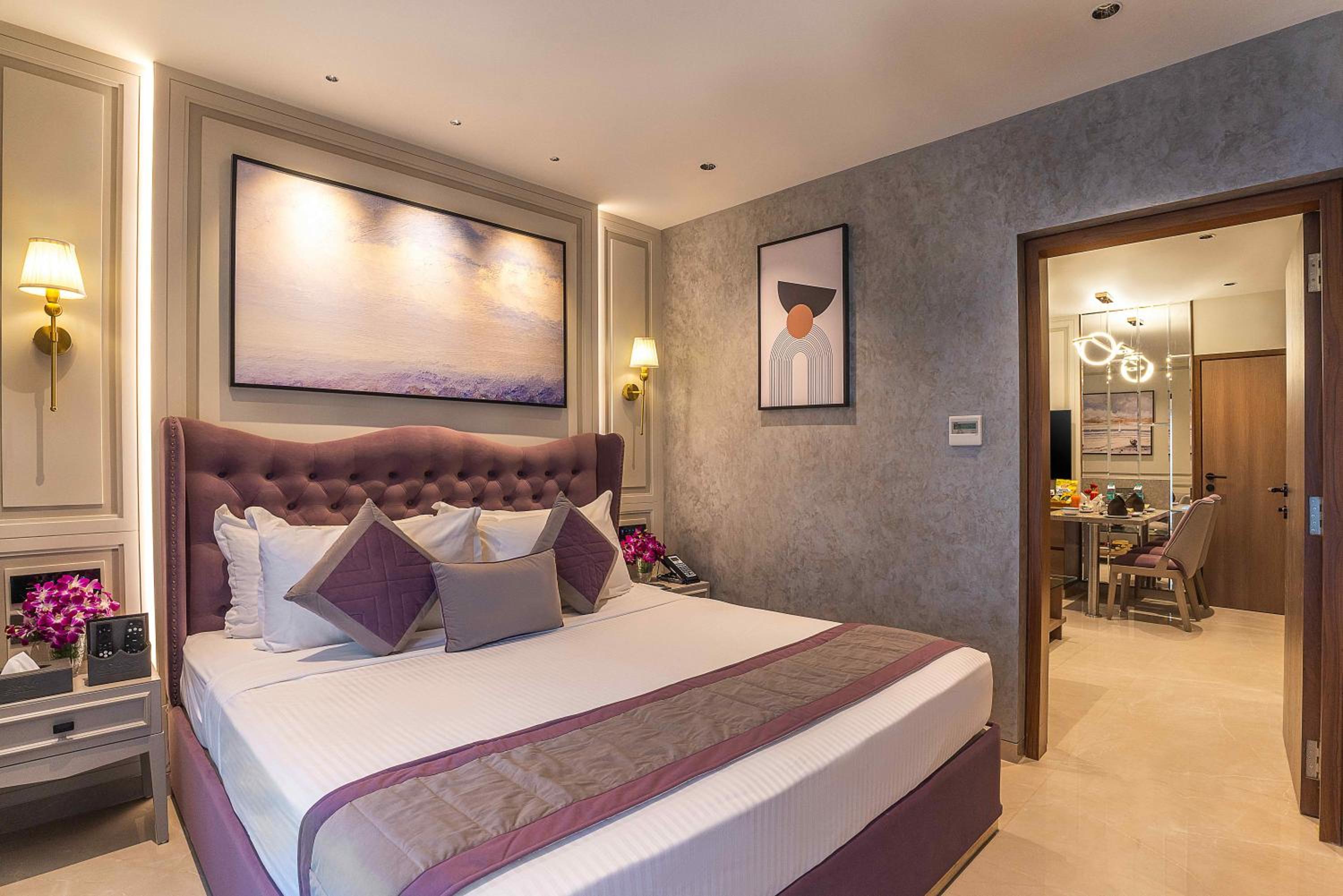 Platinum 1 BHK Apartment - Photo 15