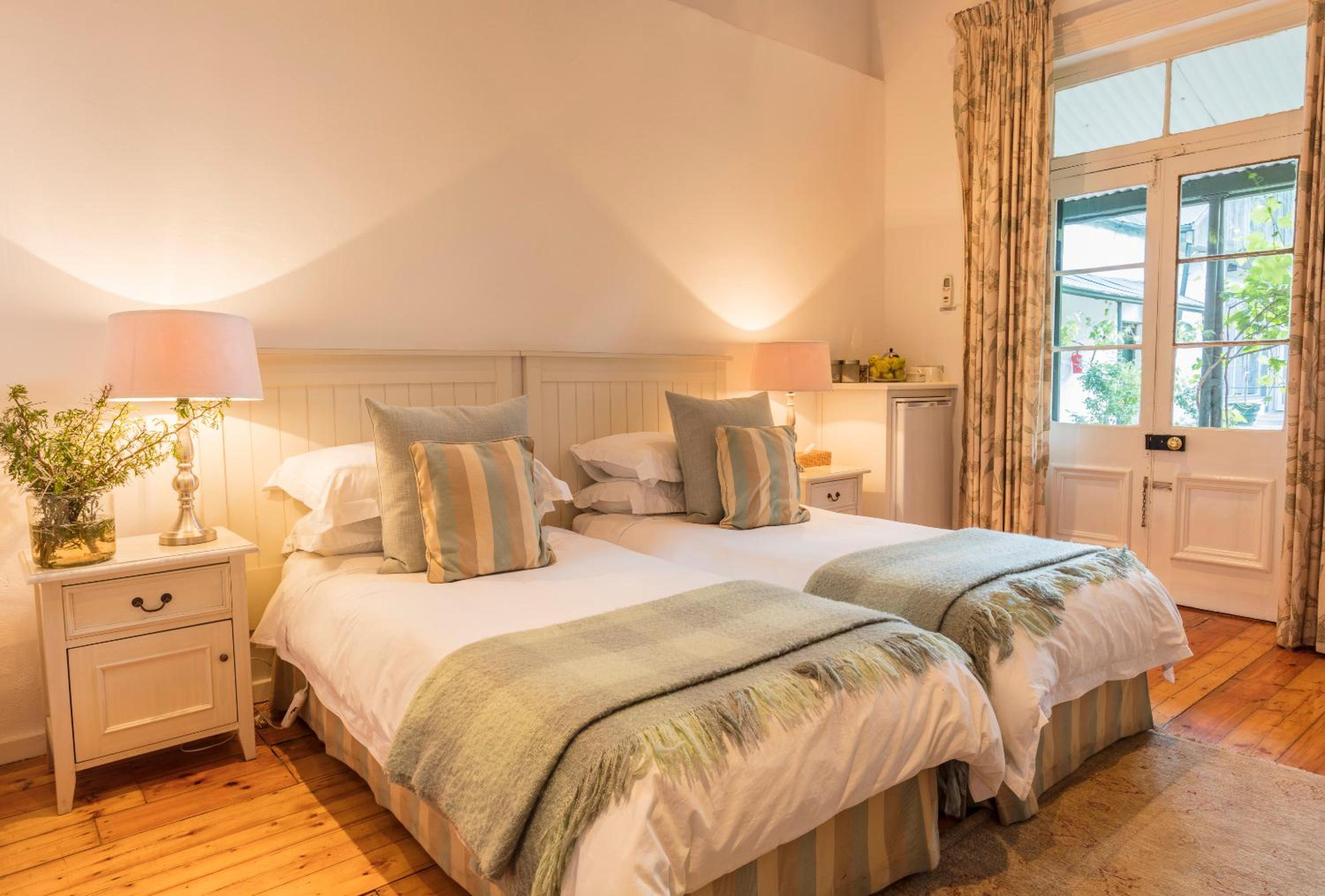 Standard Double or Twin Room - Photo 15