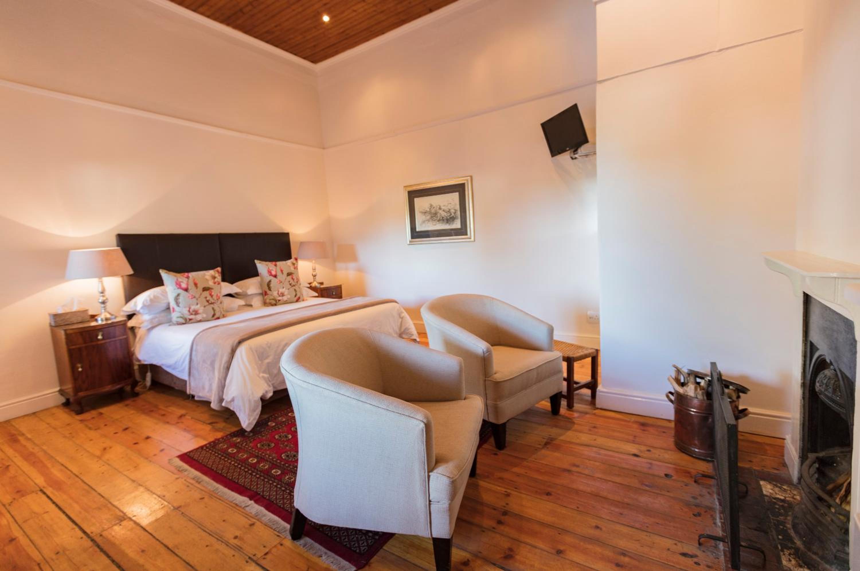 Standard Double or Twin Room - Photo 25