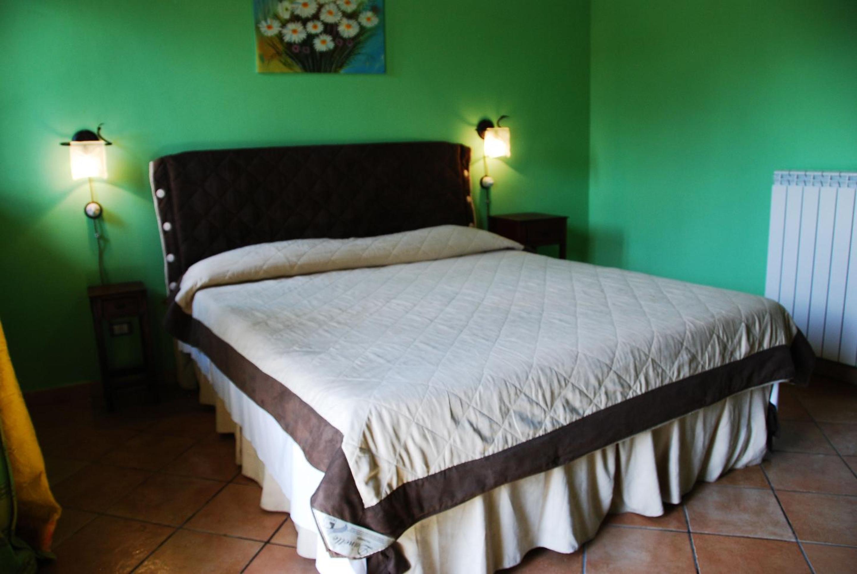 Double Room - Photo 4