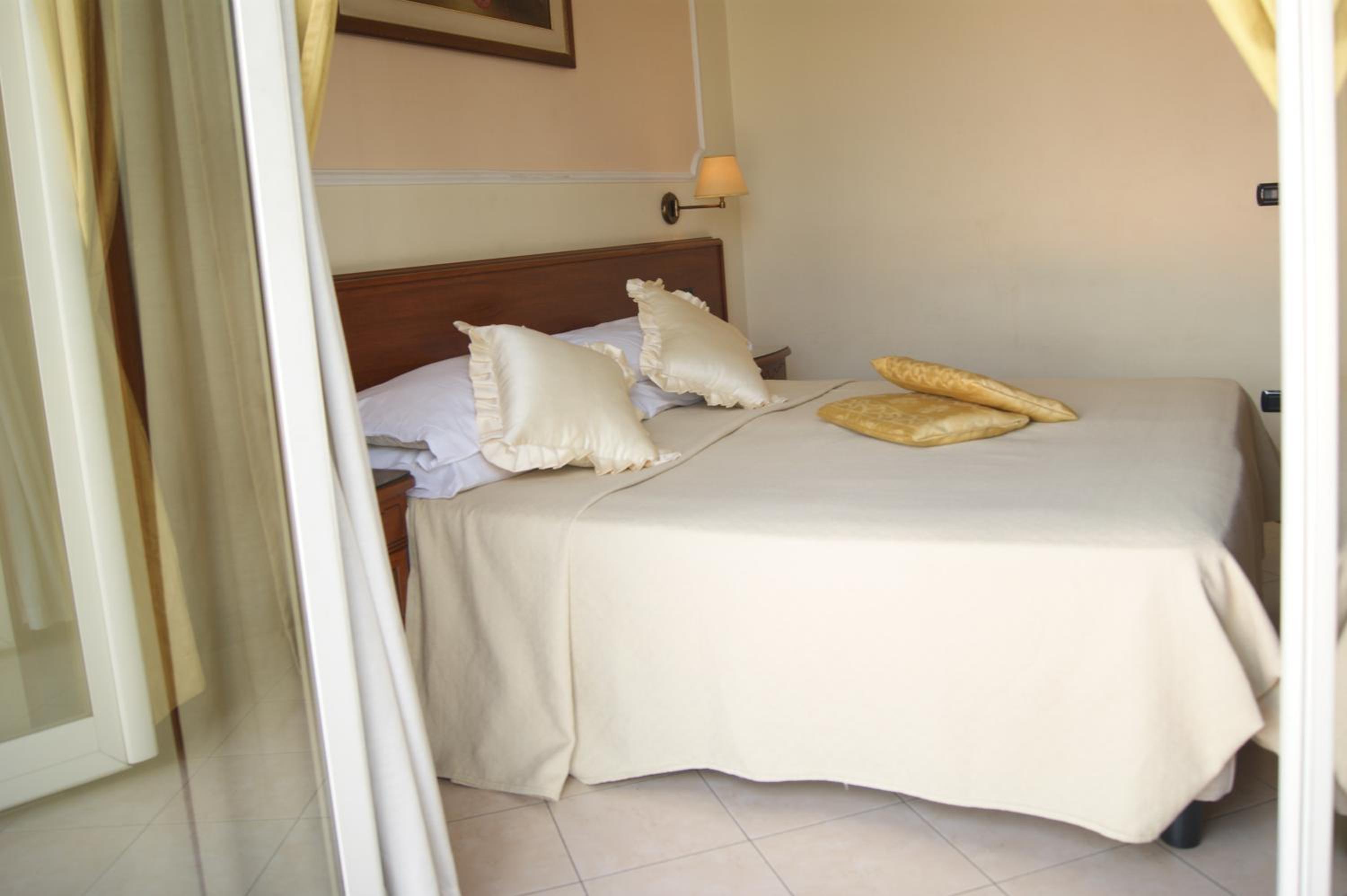 Triple Room - Photo 1