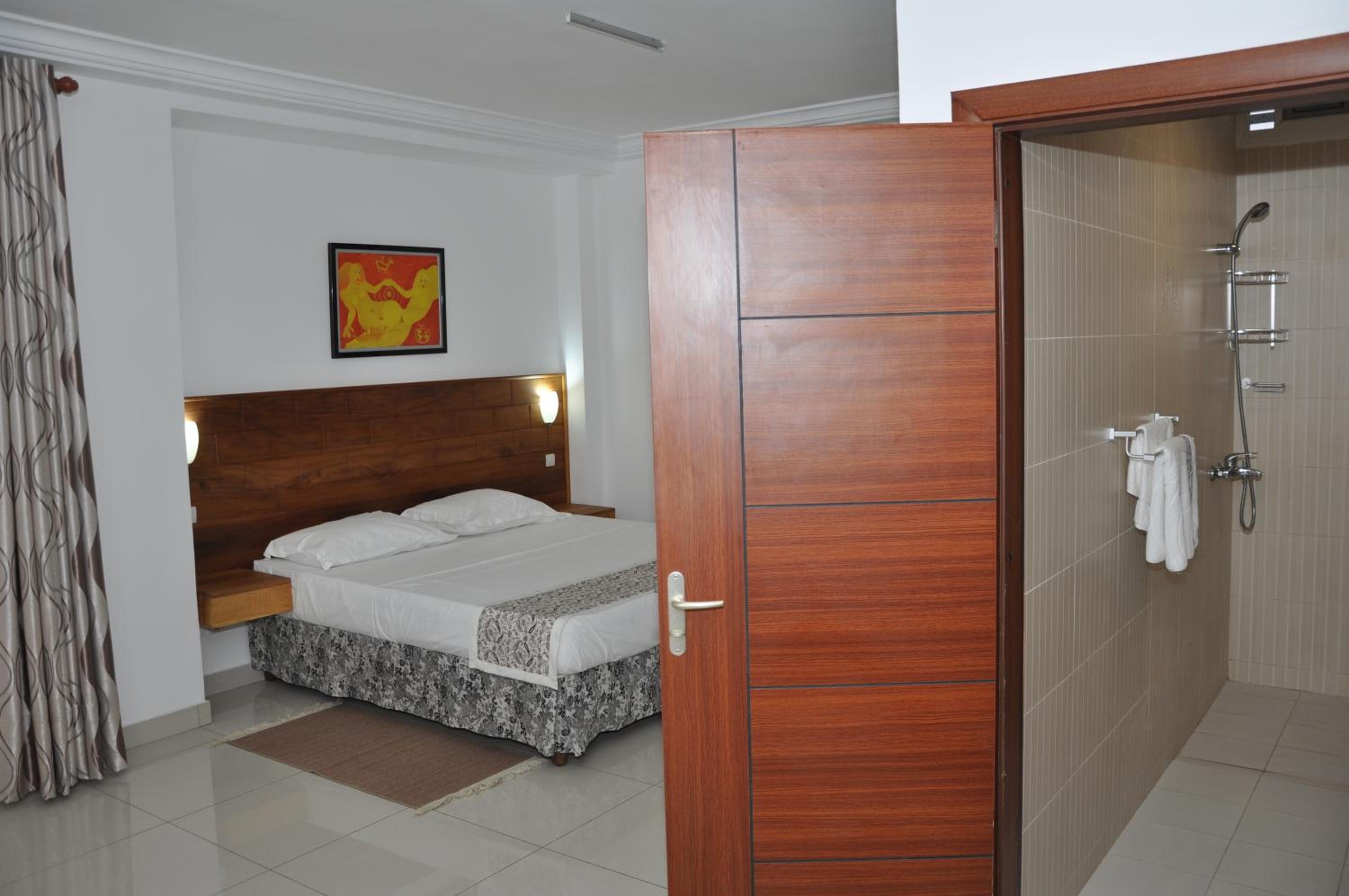 Apartment with Terrace photo 2
