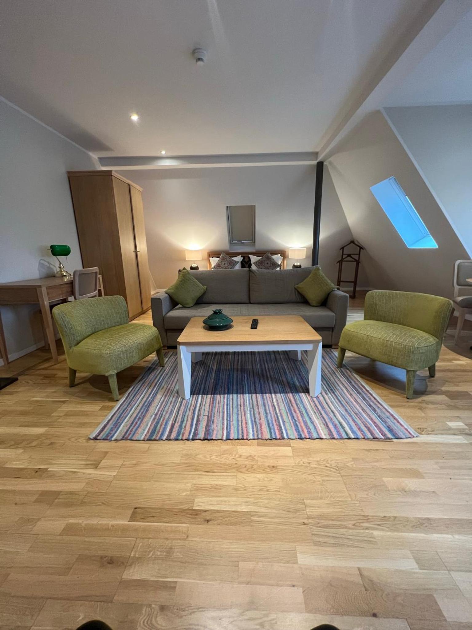 Family Room photo 1