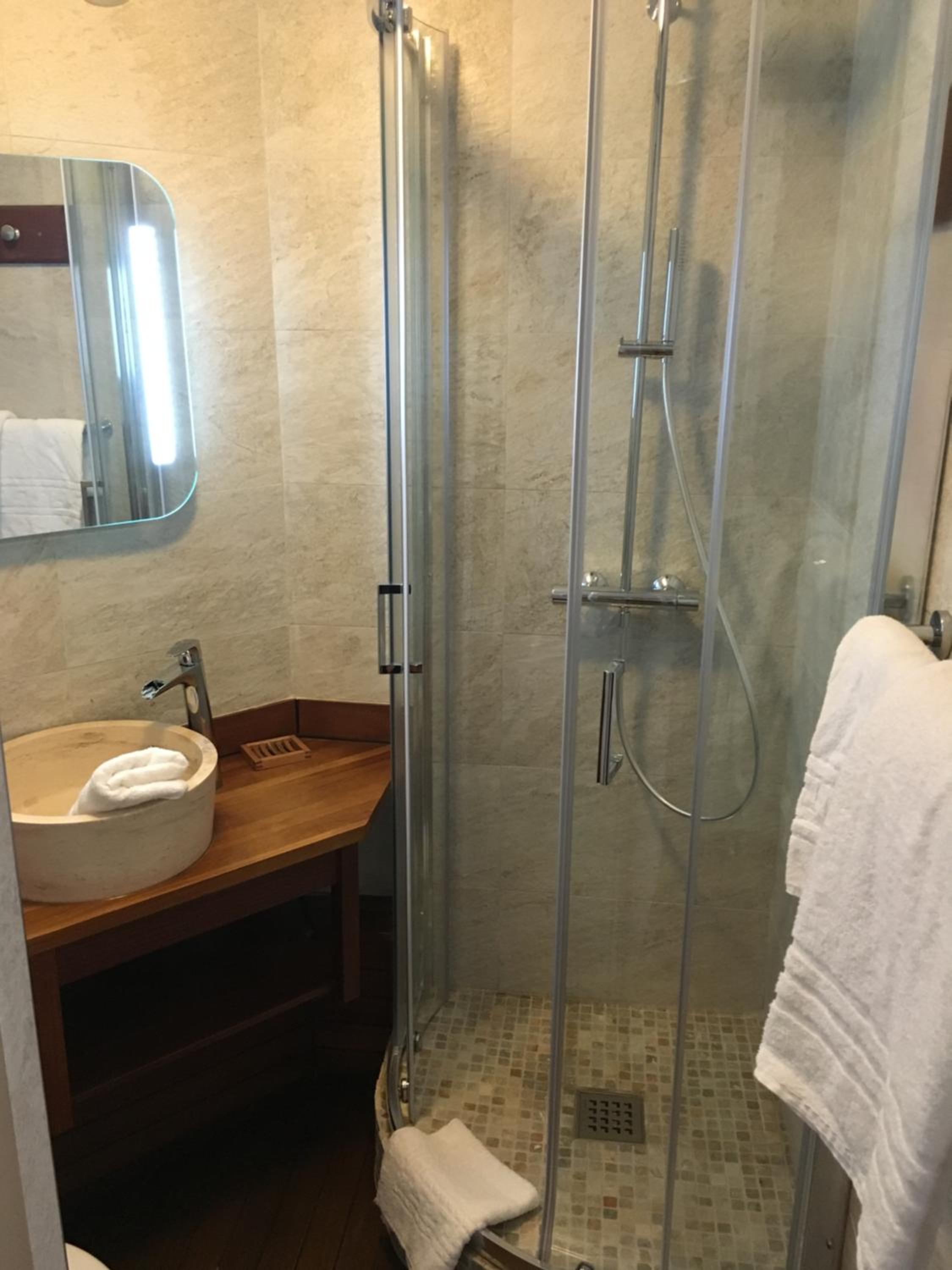 Double or Twin Room photo 3