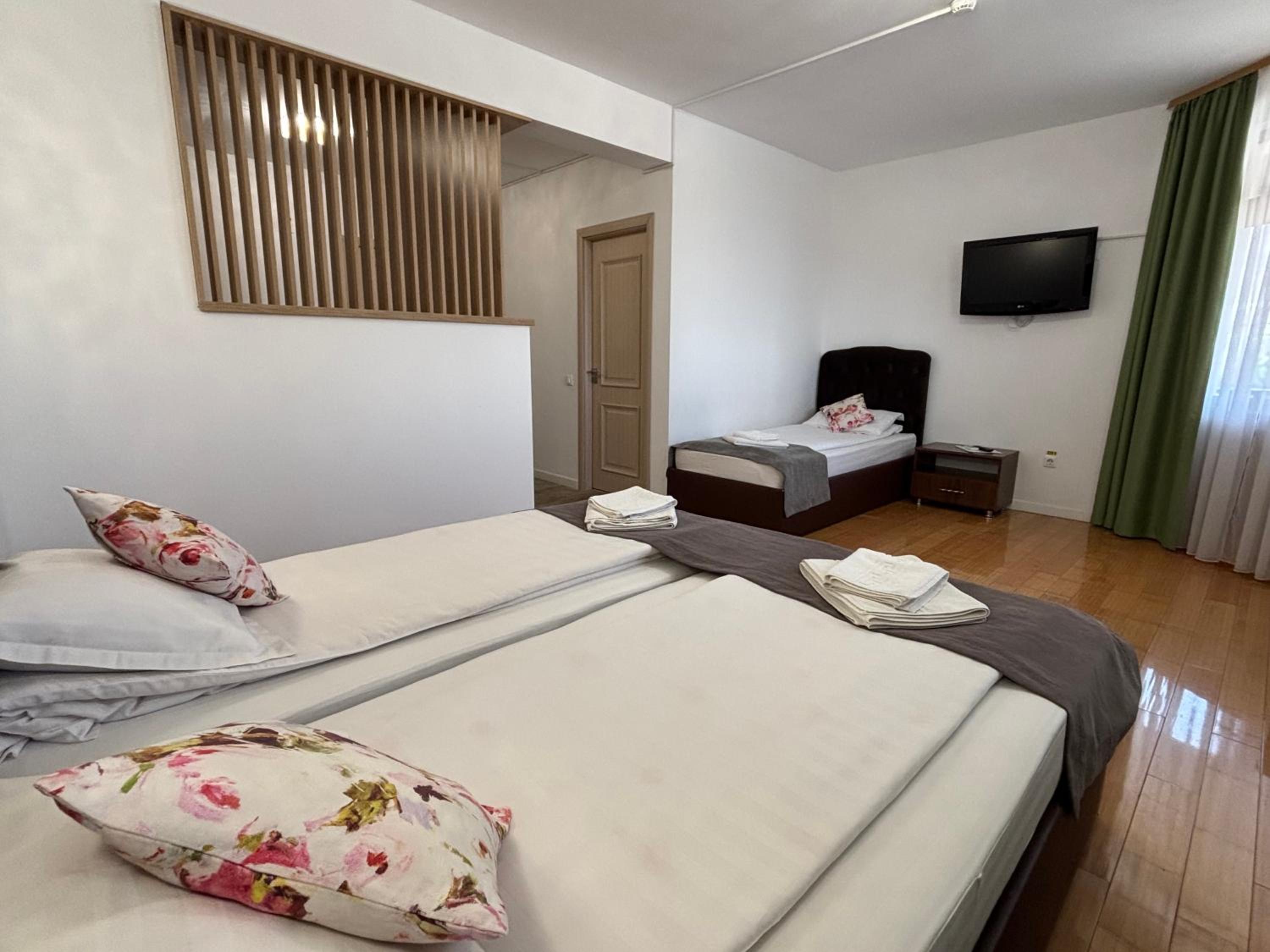 Triple Room with Balcony photo 2