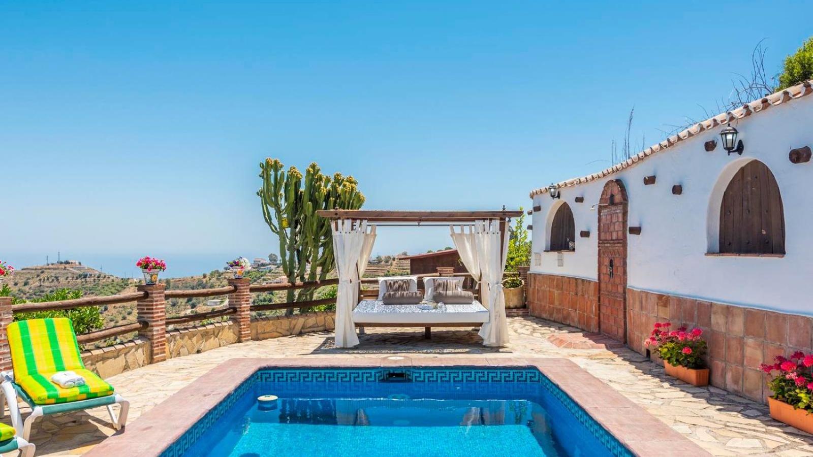 Four-Bedroom Villa photo 2