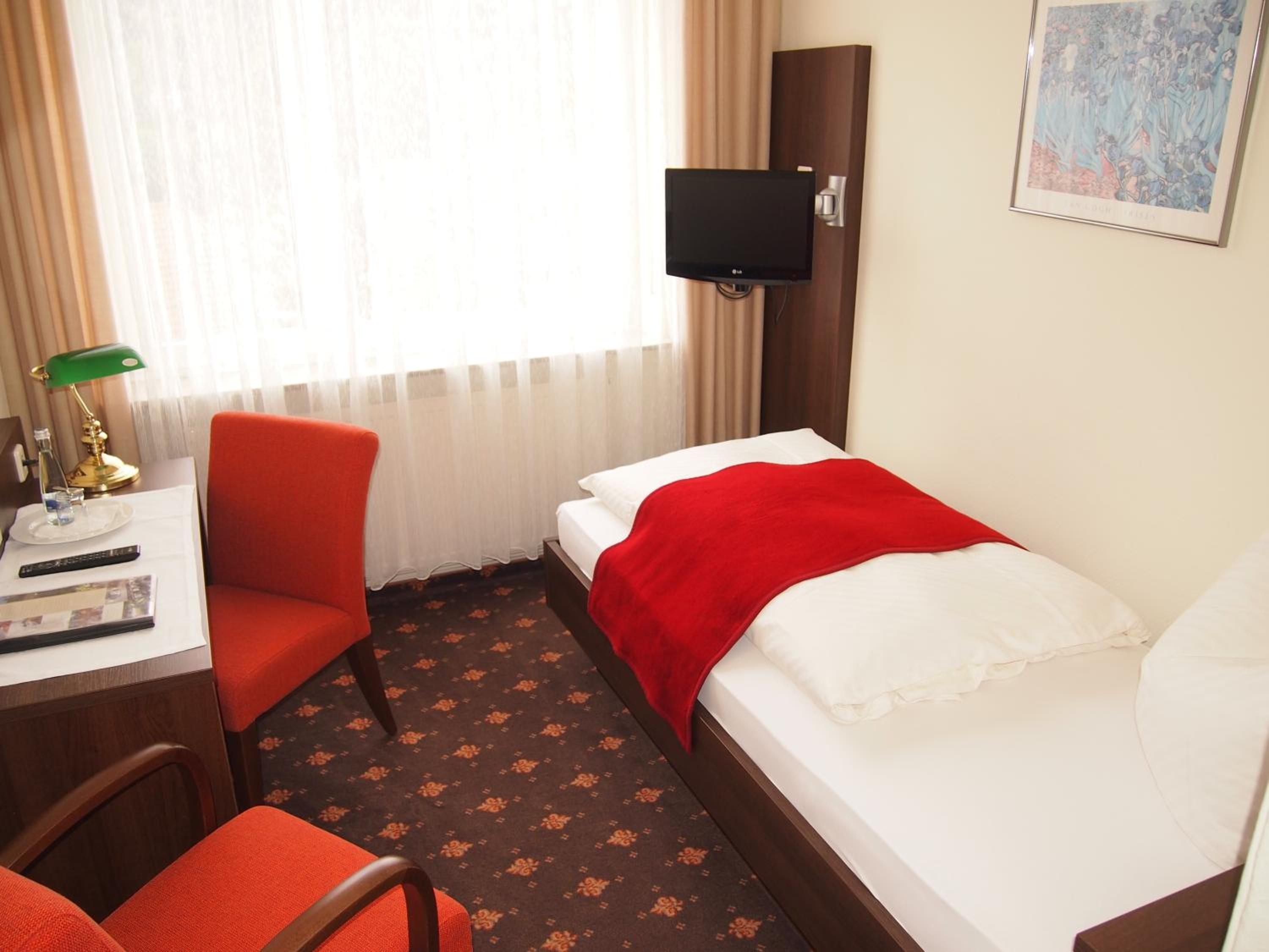Single Room photo 2