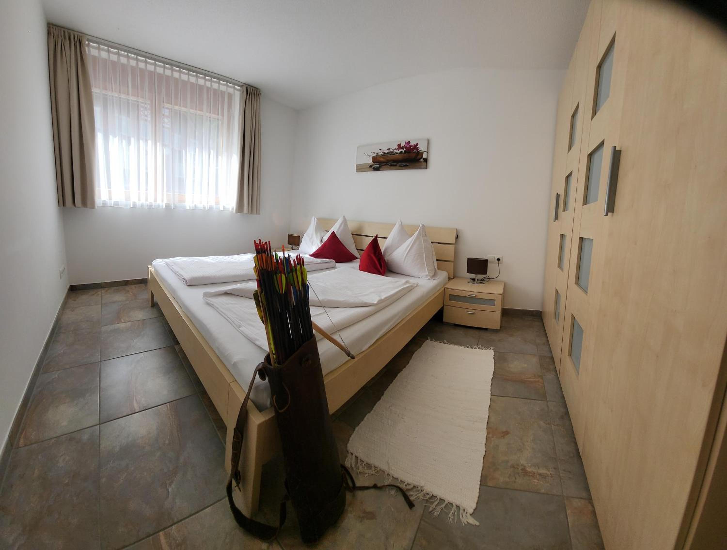 One-Bedroom Apartment with Bathroom photo 3