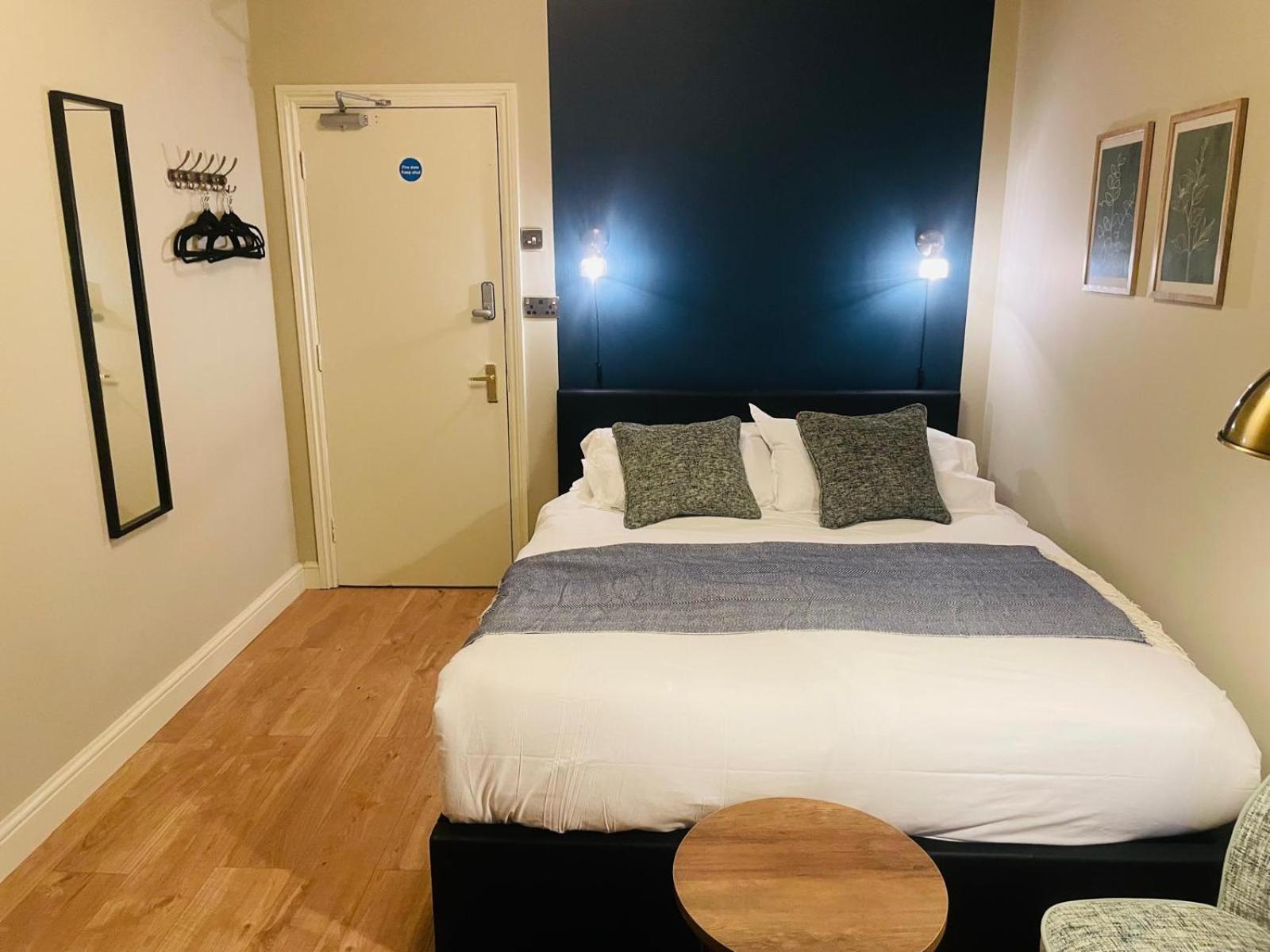 Classic Triple Room - Photo 4