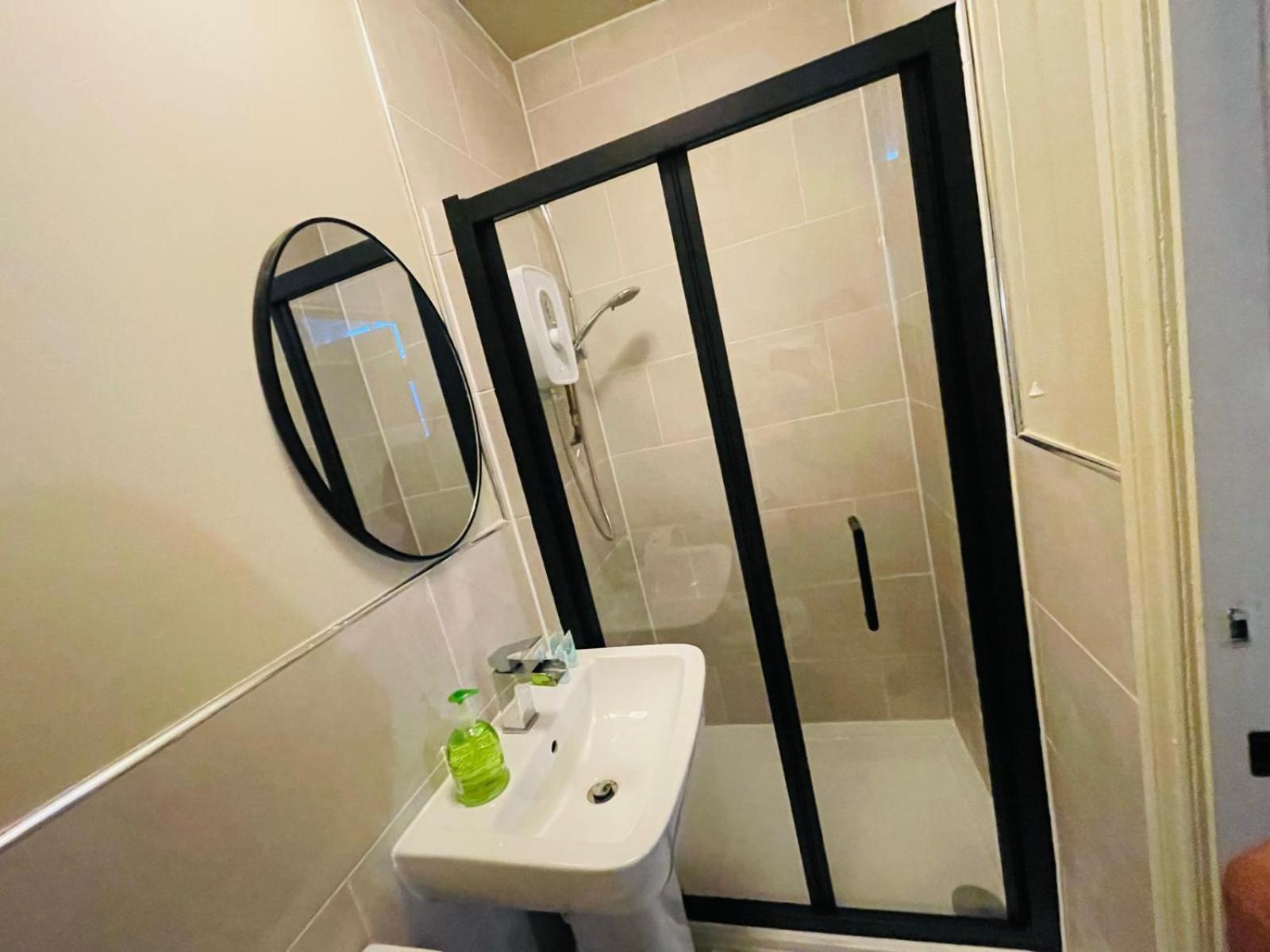 Classic Triple Room - Photo 2