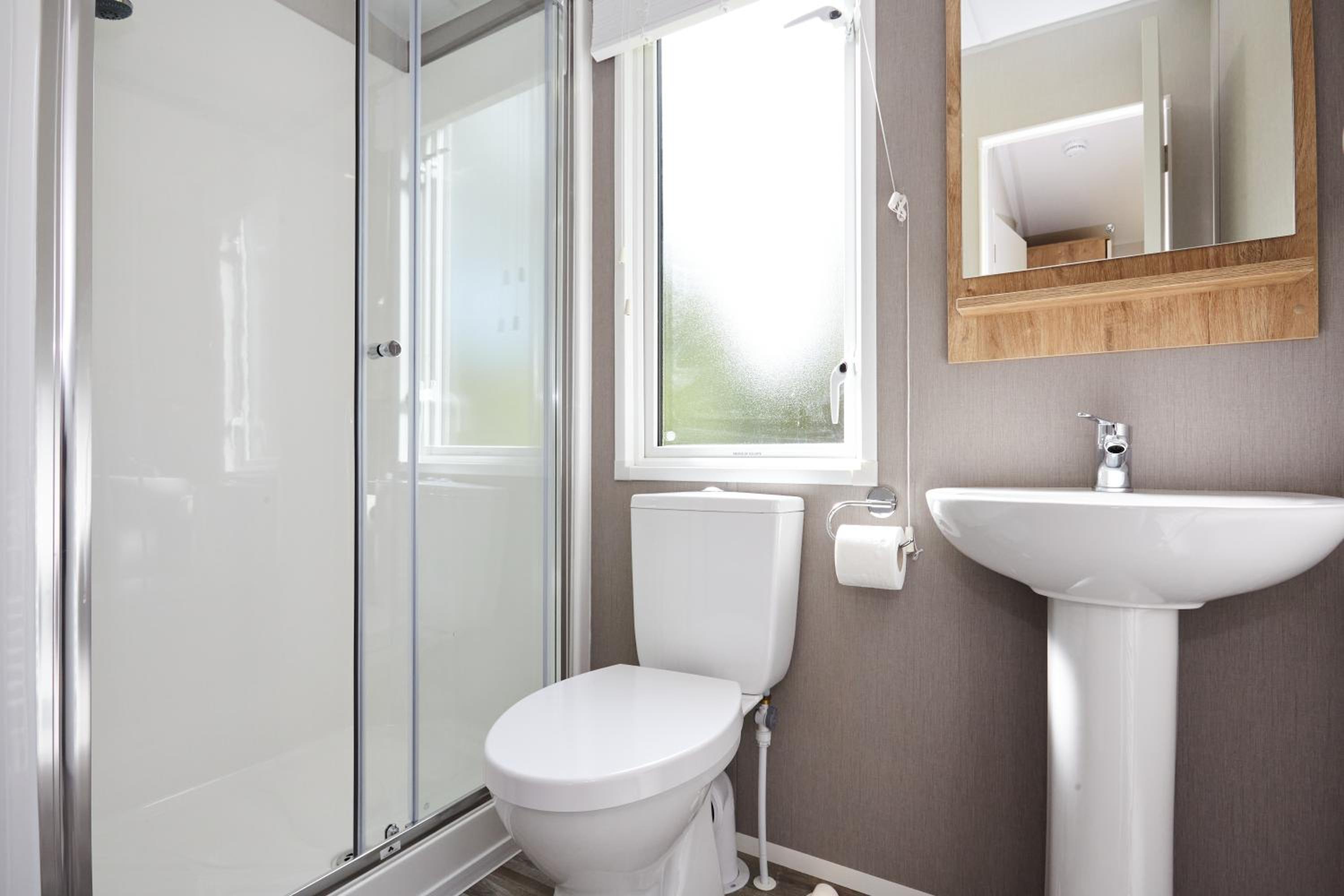 Comfort 2 Bedroom Caravan (No Pets) photo 3