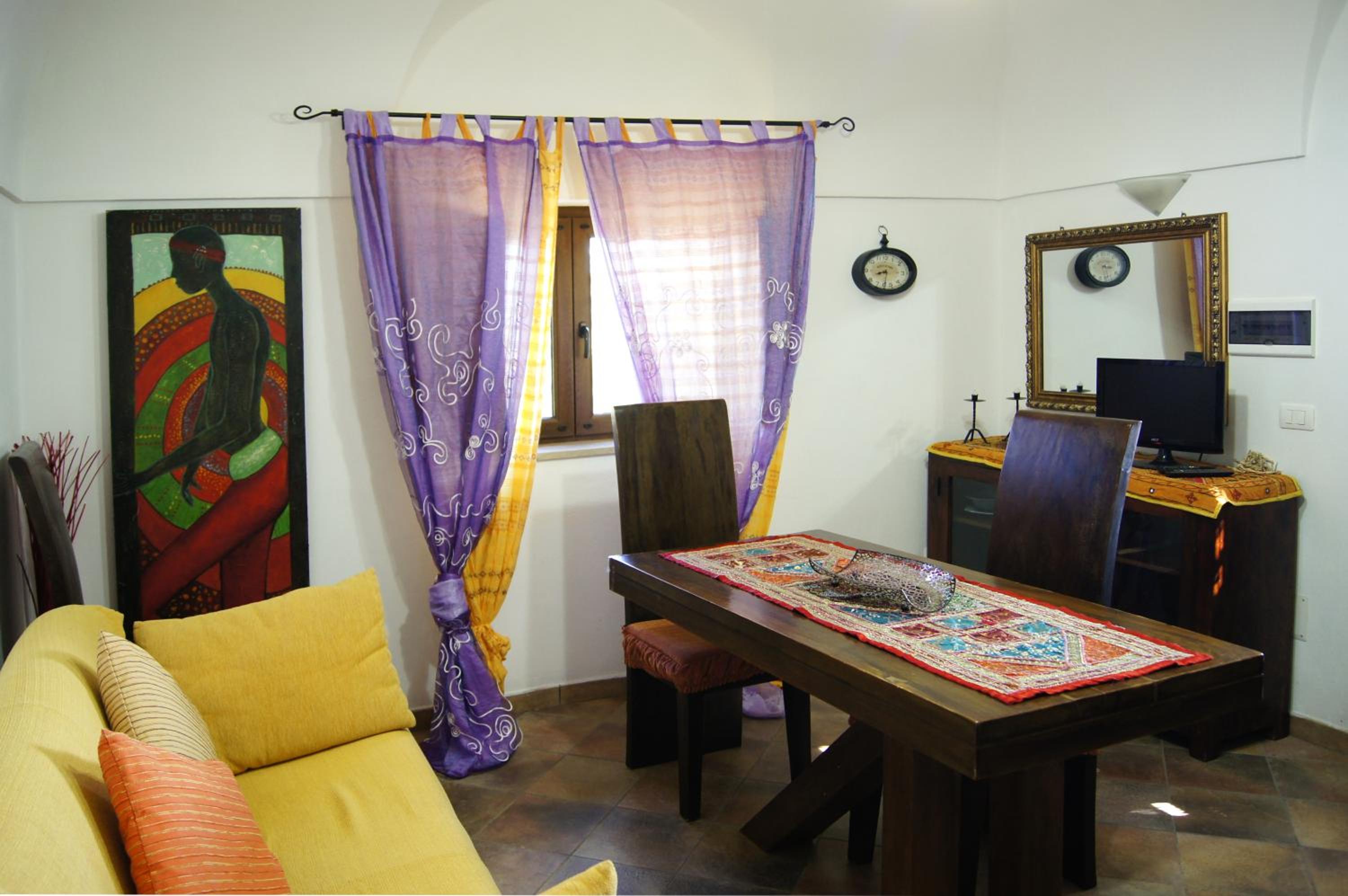 Deluxe Apartment photo 2