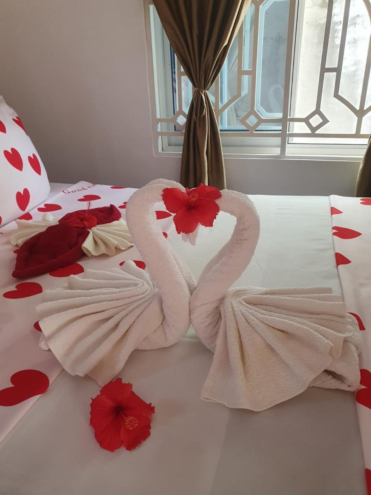 Double Room with Shared Bathroom photo 3