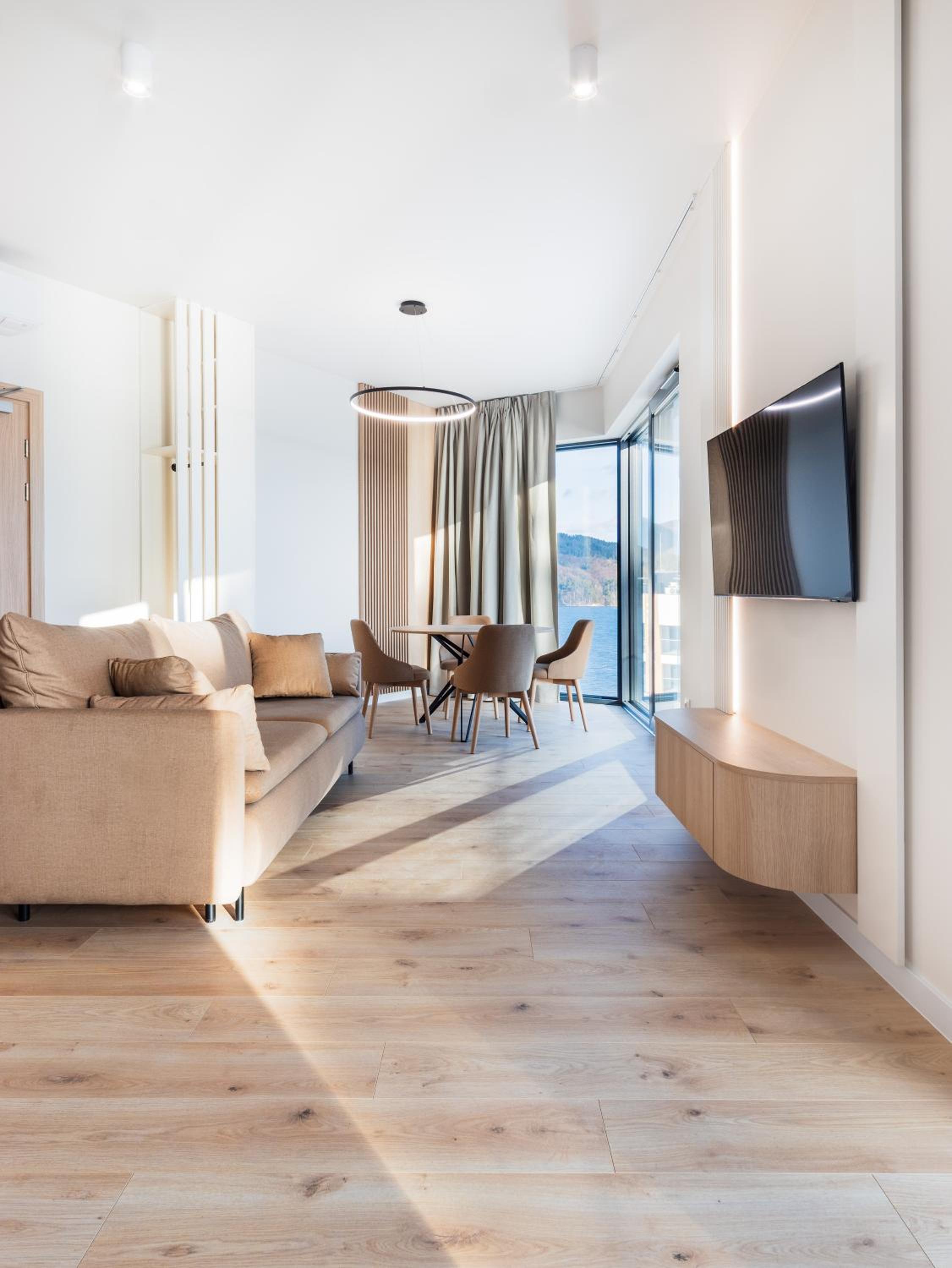 Two-Bedroom Apartment with Lake View