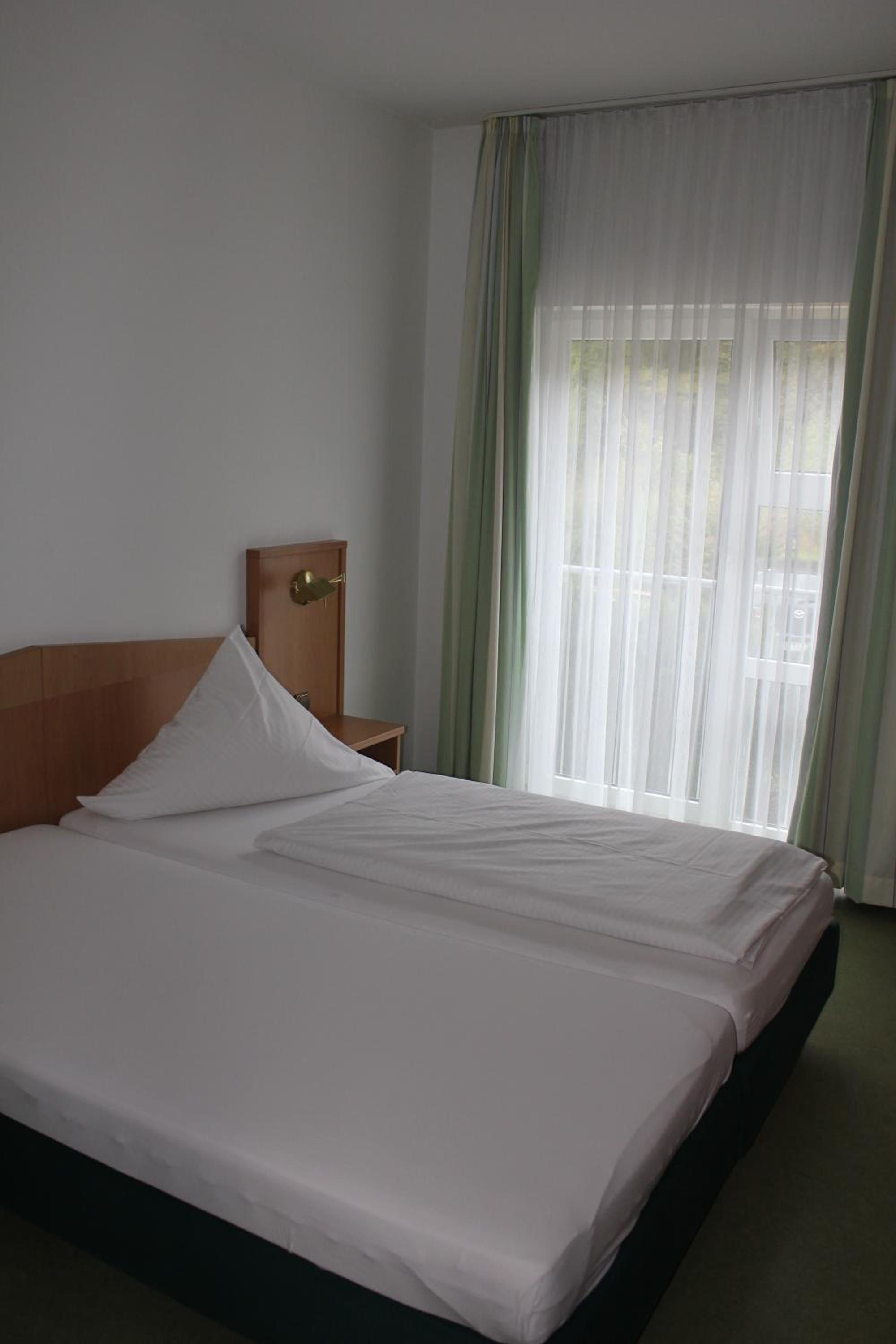Apartment (4 Adults) photo 3