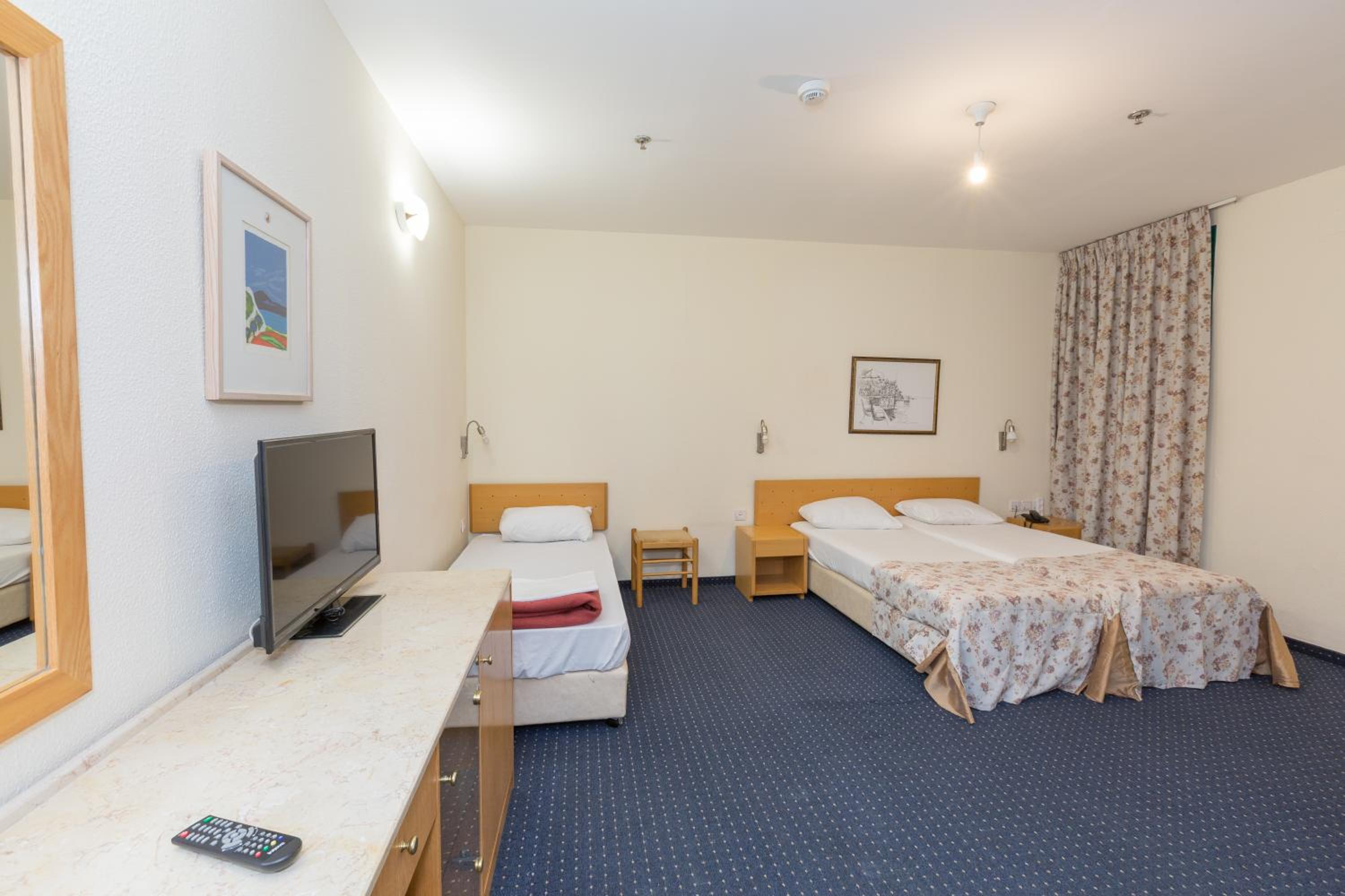 Triple Room photo 2
