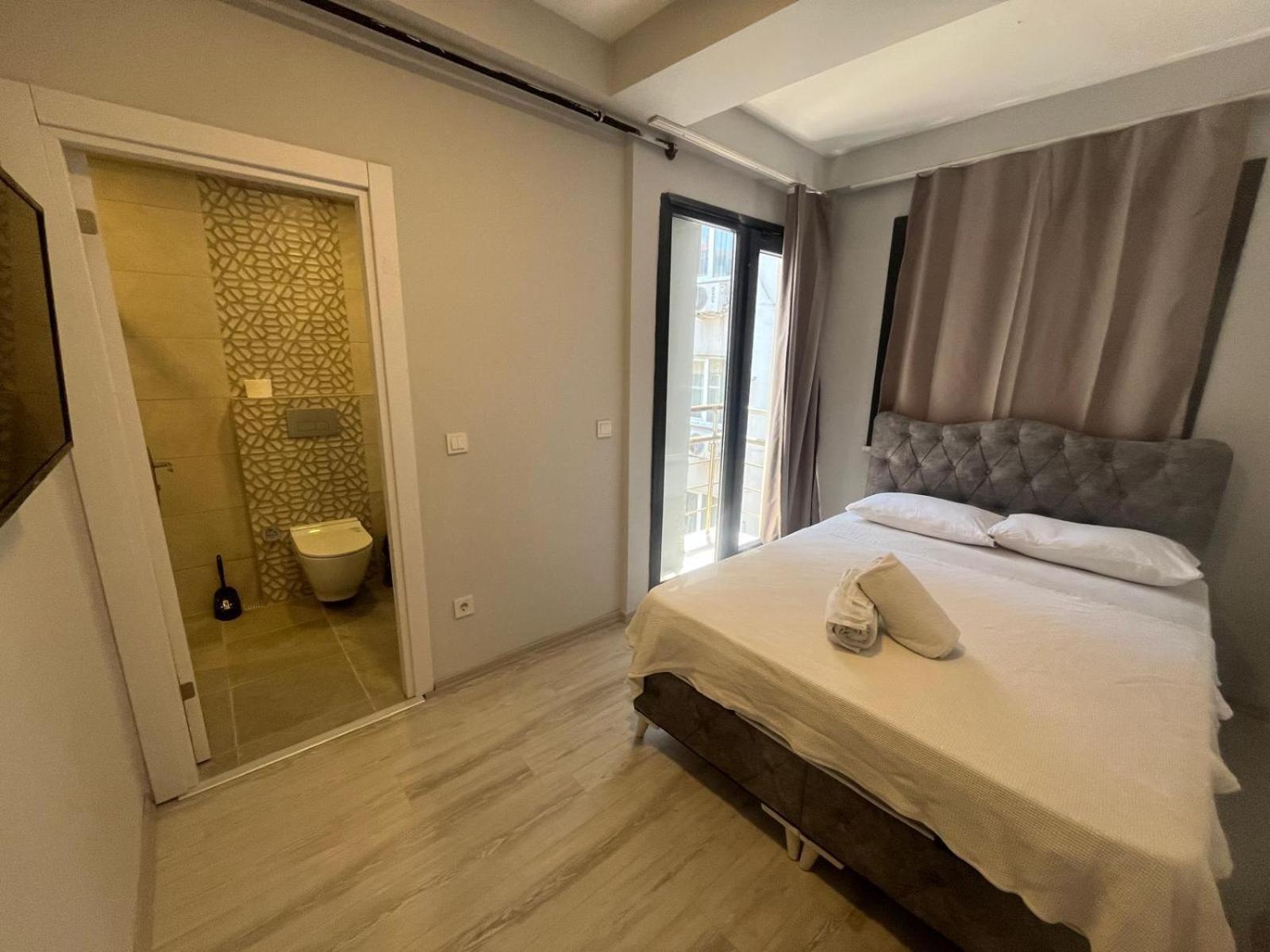 Standard Double Room photo 2