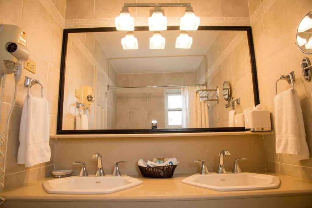 Executive Suite photo 3