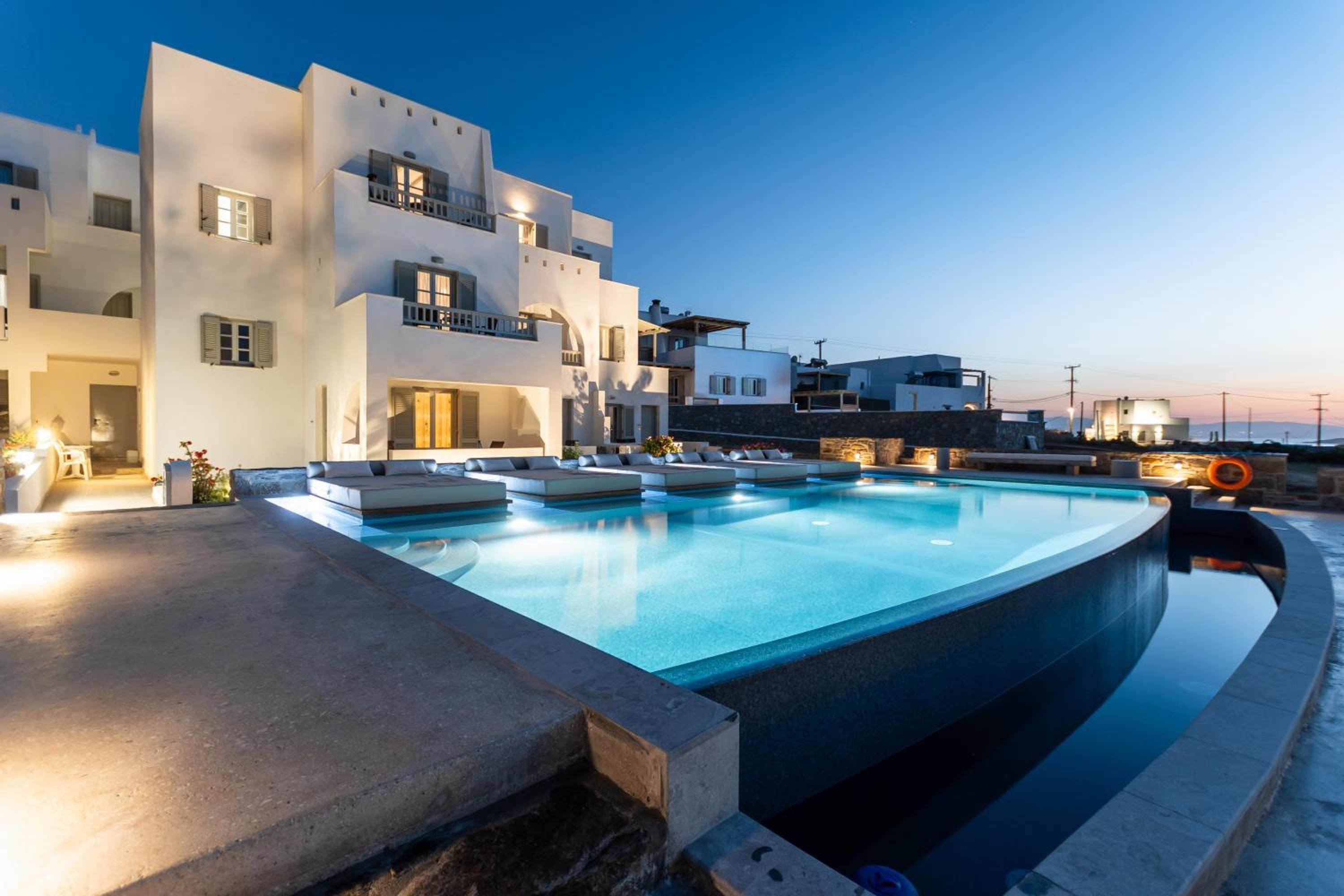 Deluxe Double Room with Balcony and Sea View