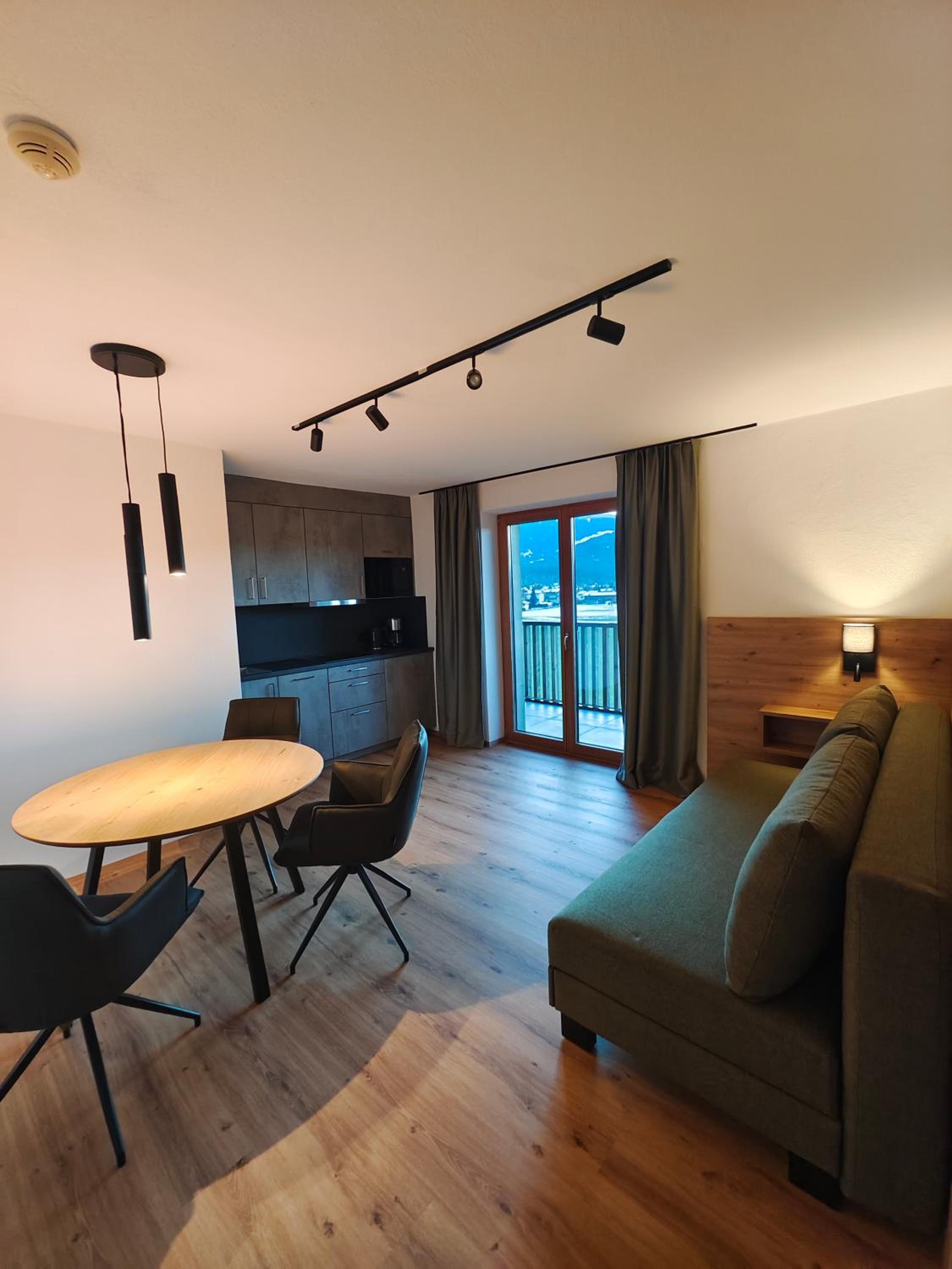 One-Bedroom Apartment with Bathroom photo 2