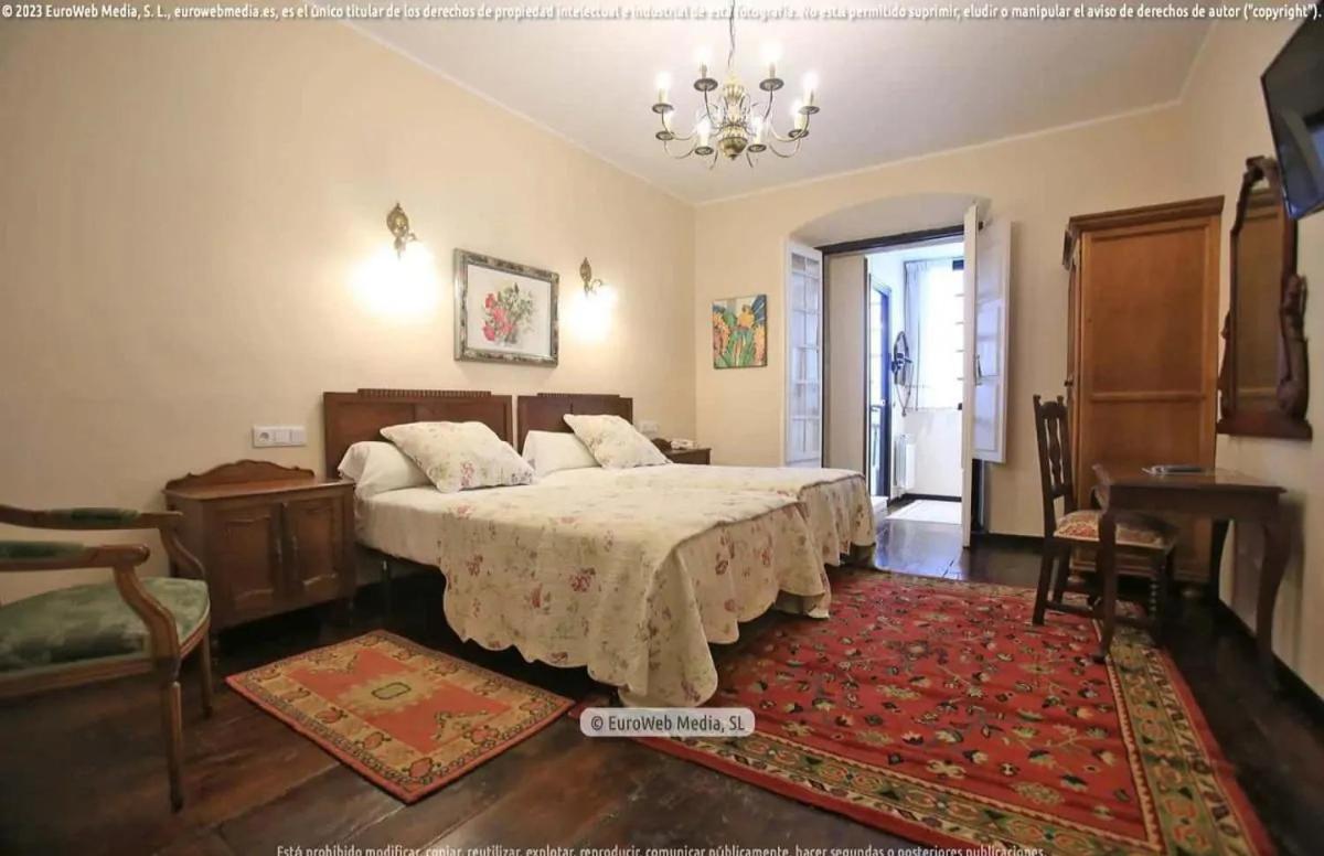 Standard Twin Room photo 2