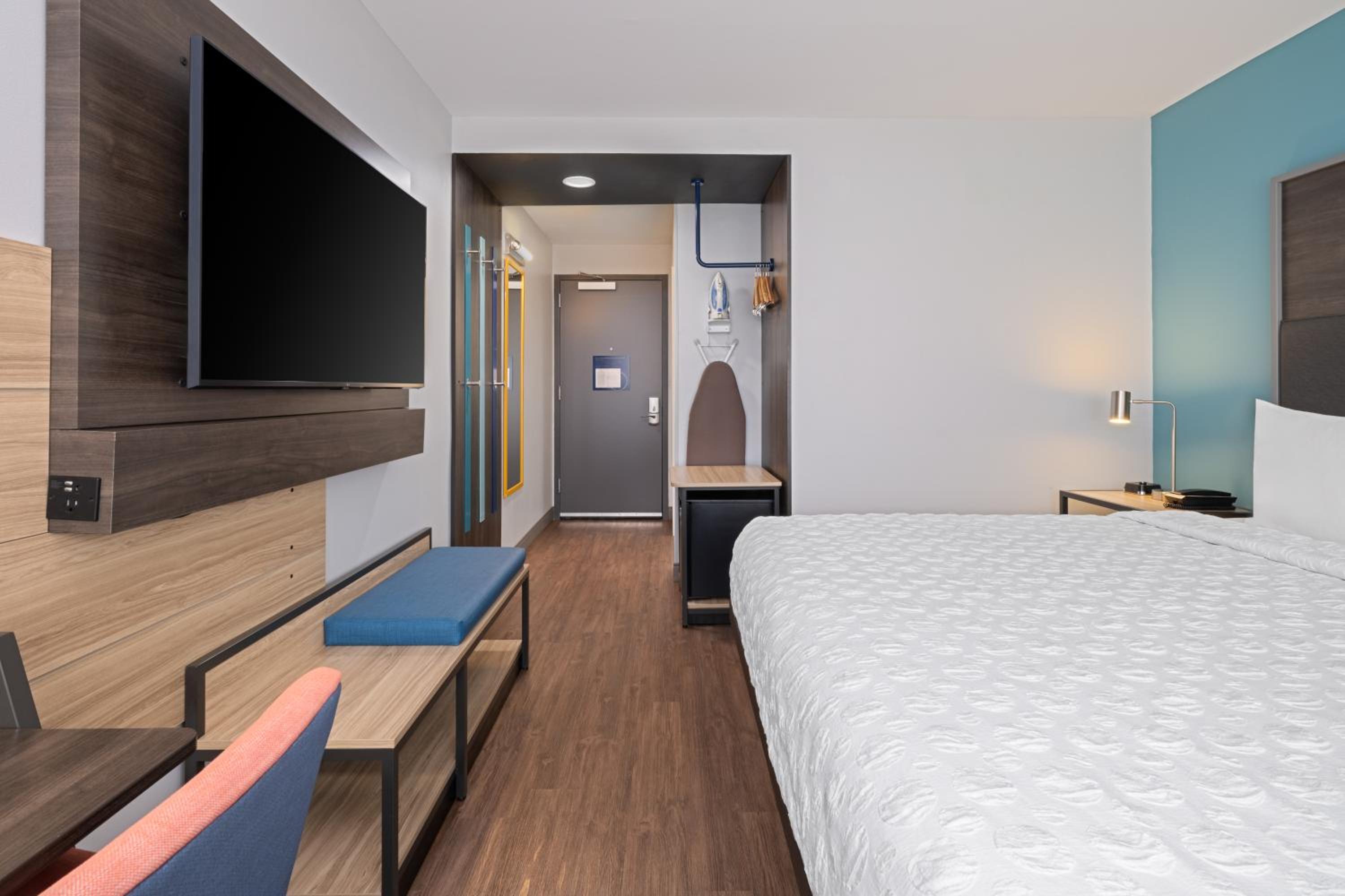 King Room - Hearing Access - Photo 4