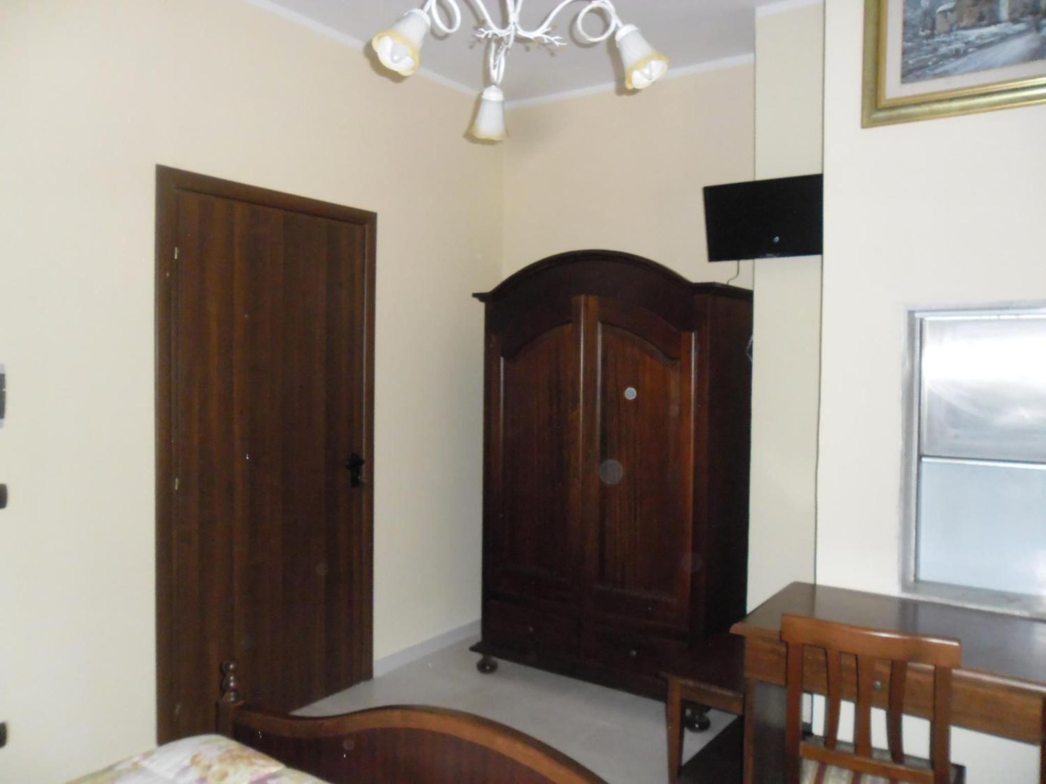 Double Room - Disability Access photo 1