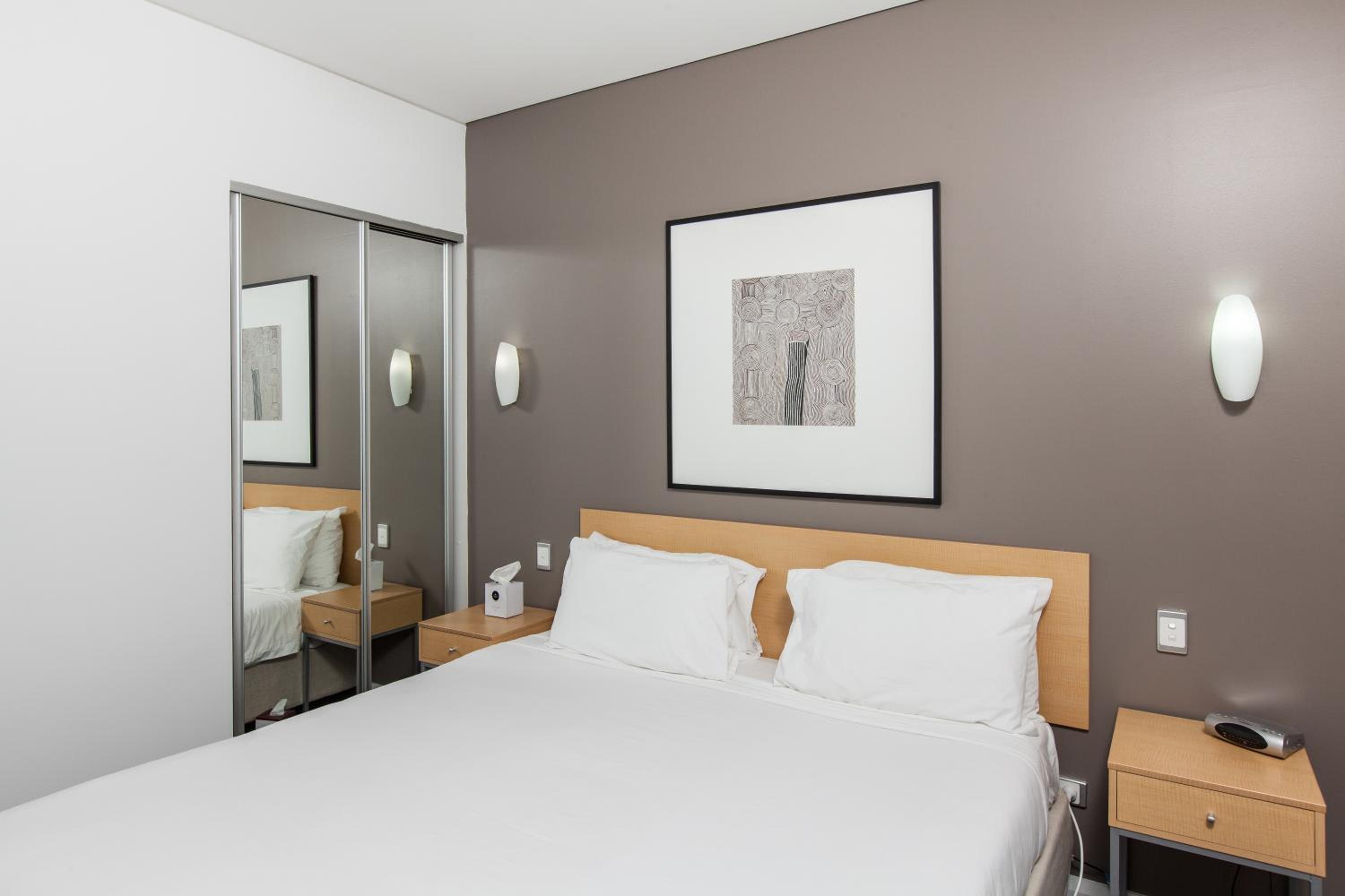 Waterview One Bedroom Apartment - Photo 4