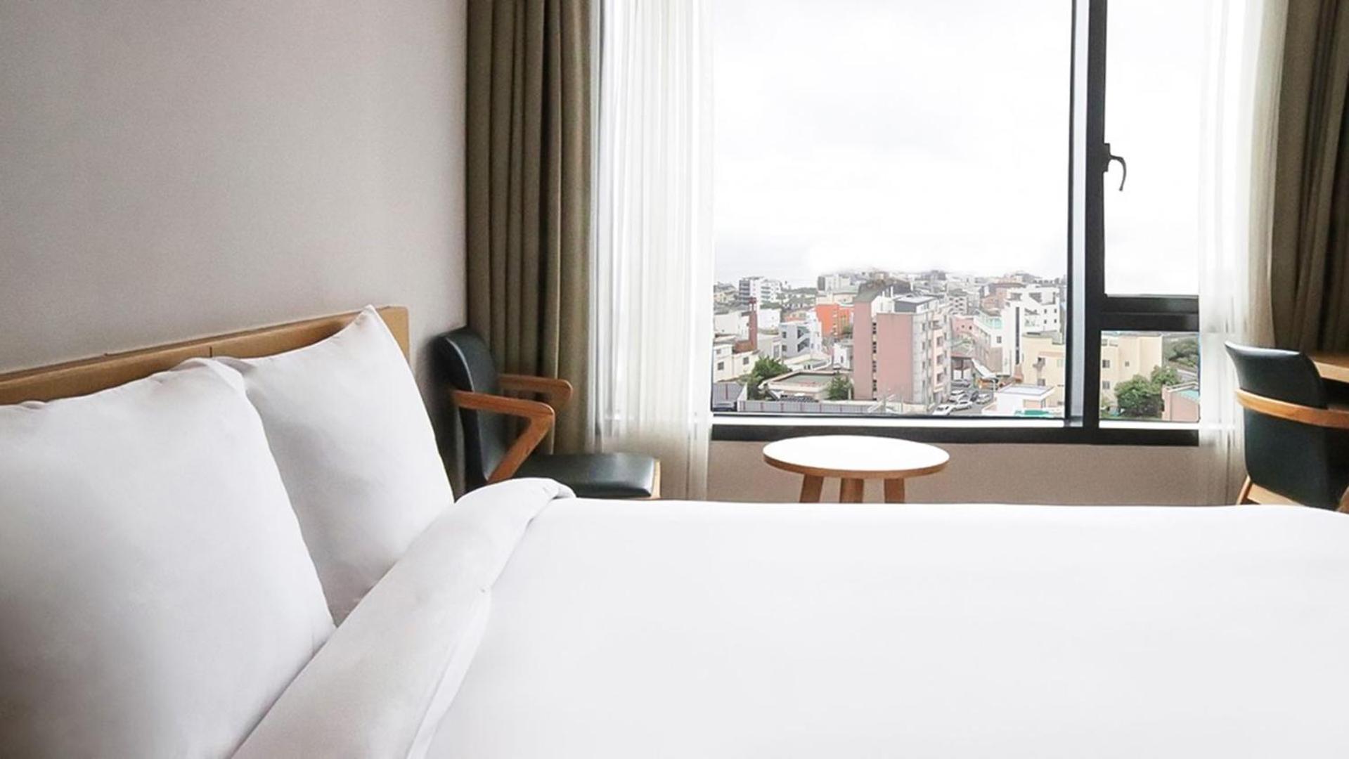 [Brunch PKG] Deluxe Family Twin Room