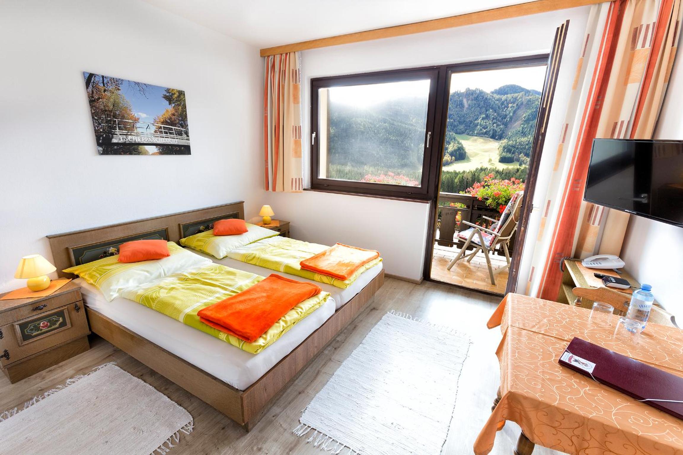 Double or Twin Room with Balcony photo 1